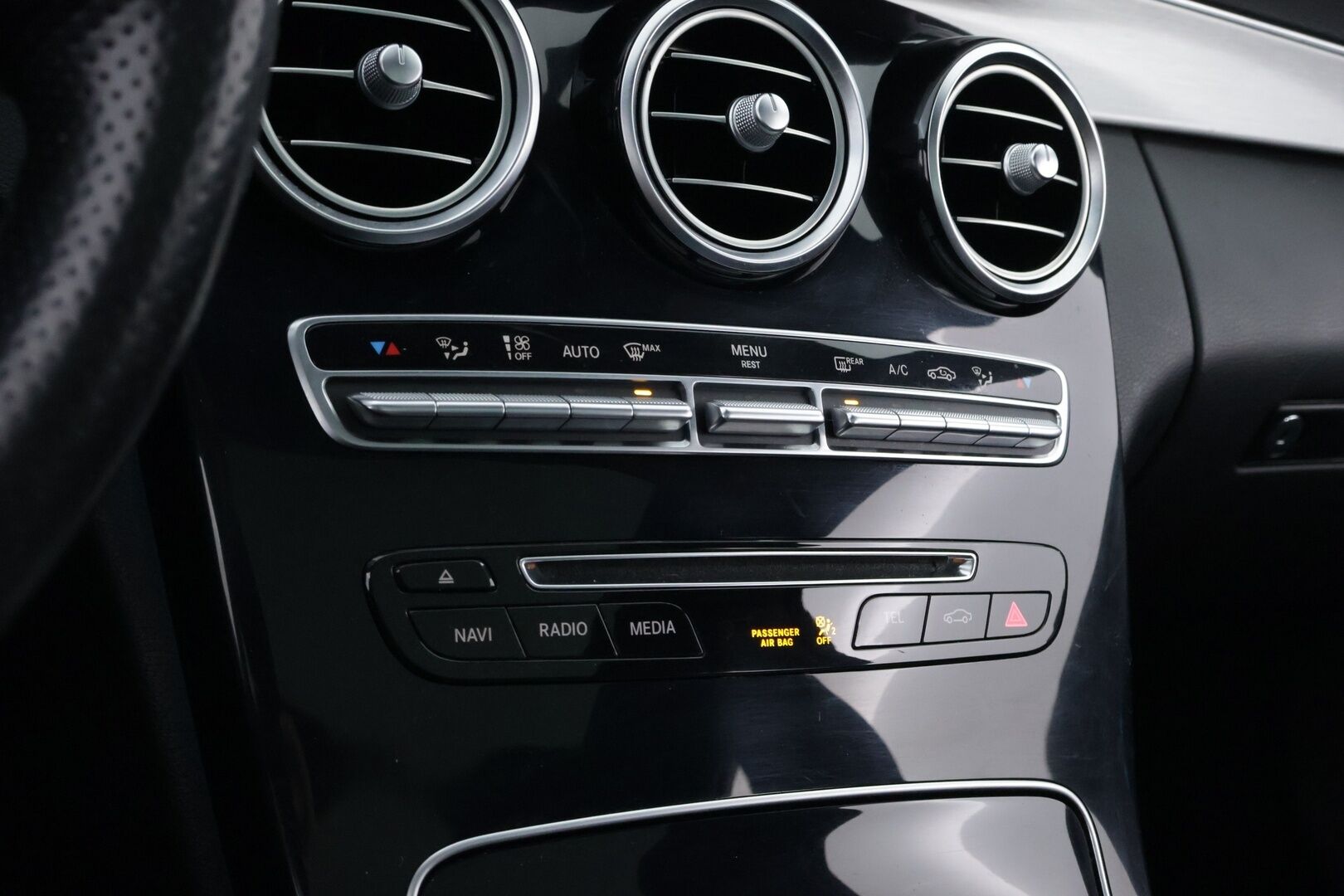 Mercedes-Benz C 2016 220 d 4Matic T A Premium Business AMG * Koukku / Burmester / Panoraama / 360-Kamera / Sporttinahat / Lohkolämmitin / - Supervarusteet / Vakkari / ILS LED / Juuri tullut Tampereelle! - HULLUT AVAJAISHULINAT KORKOTARJOUS 3,29 %