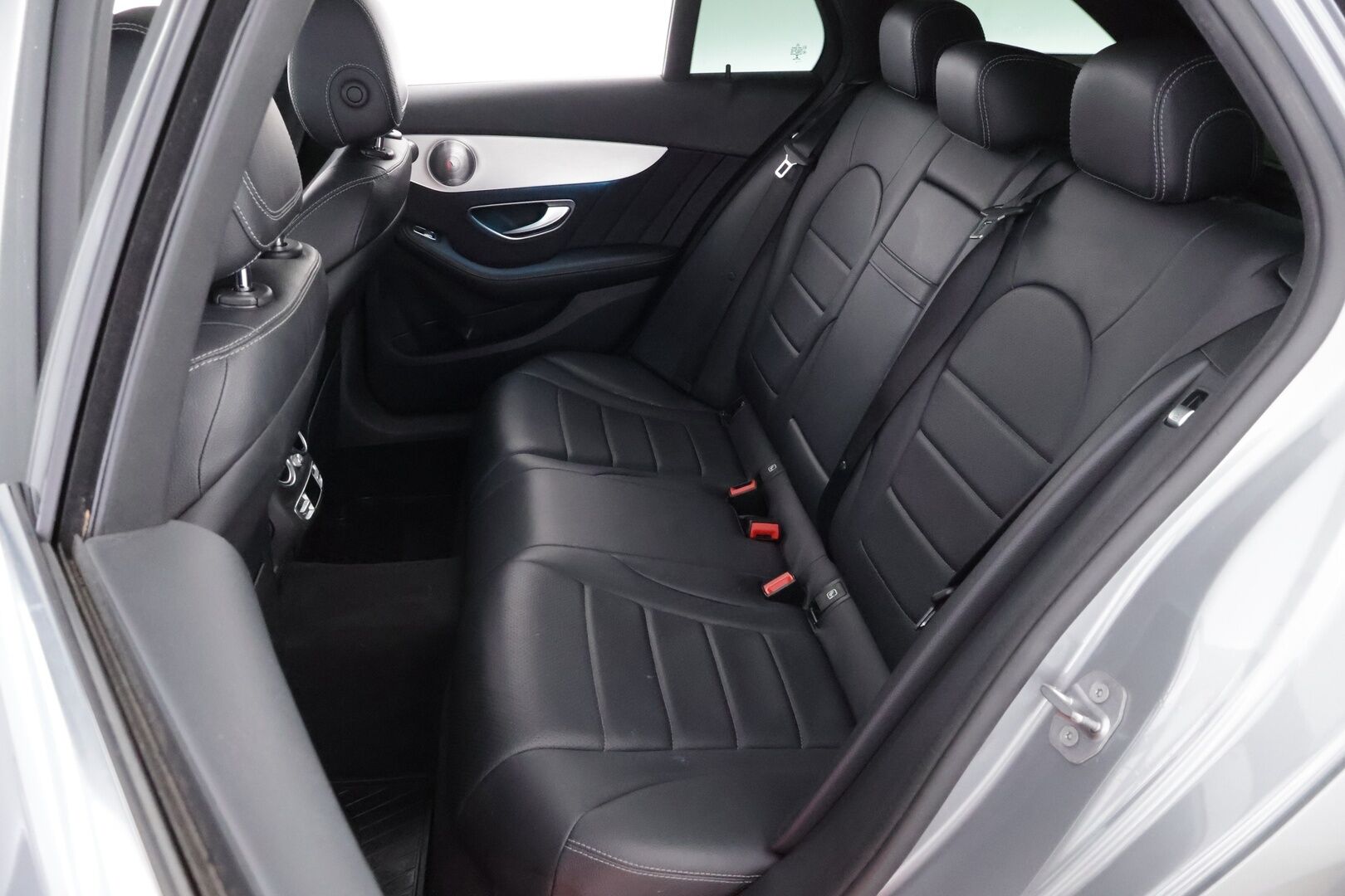 Mercedes-Benz C 2016 220 d 4Matic T A Premium Business AMG * Koukku / Burmester / Panoraama / 360-Kamera / Sporttinahat / Lohkolämmitin / - Supervarusteet / Vakkari / ILS LED / Juuri tullut Tampereelle! - HULLUT AVAJAISHULINAT KORKOTARJOUS 3,29 %