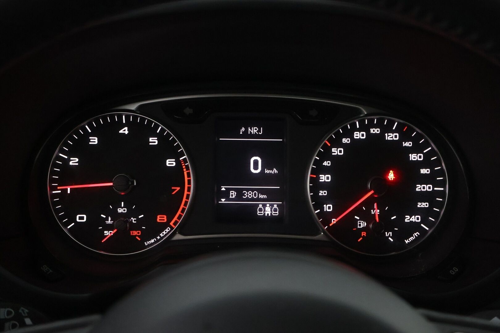 Audi A1 2016 Sportback Comfort 1,0 TFSI 70 kW ultra - Facelift / Xenon / Lohko & Sisäpistoke / Jakopää tehty / Juuri tullut Tampereelle!