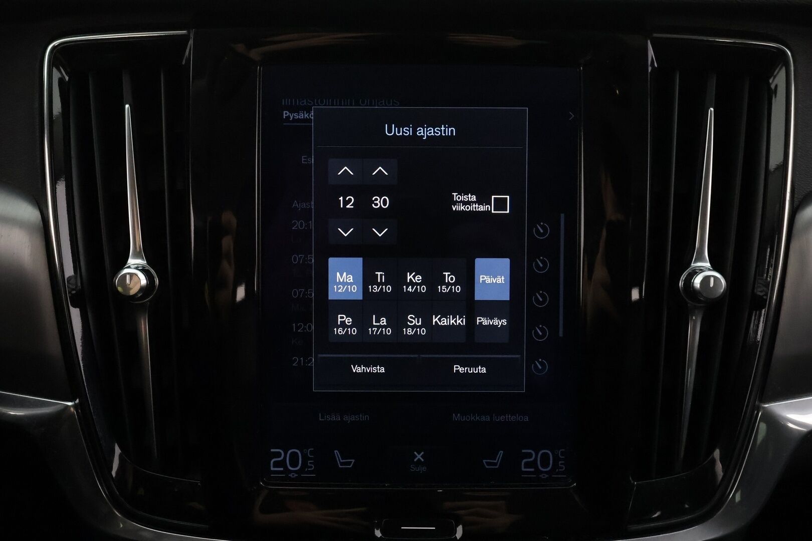 Volvo V90 2017 D4 Business aut - Webasto | ACC | Peruutuskamera | LED | High Perf Audio | Ratinlämmitys | Keyless | LED | 2x Renkaat Aluvantein | Juuri tullut Tampereelle!