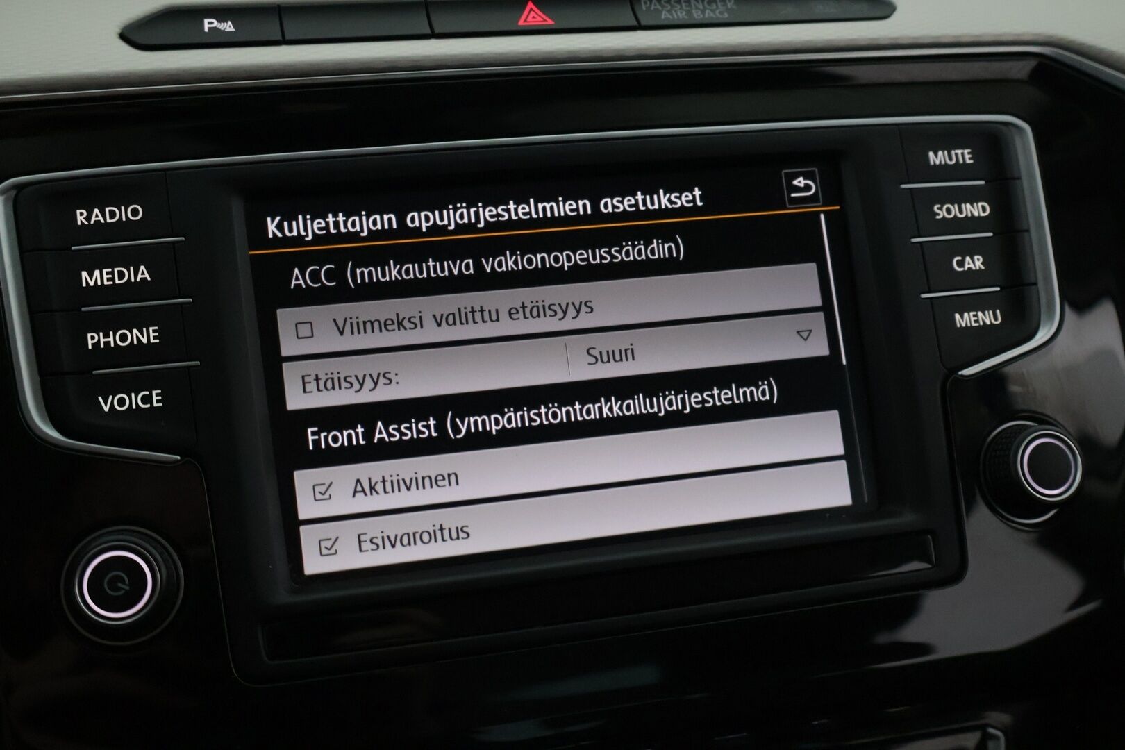 Volkswagen Passat 2016 9.9 kWh, Sedan GTE Plug-In Hybrid - Kamera | Tutkat | Taittuva koukku | ACC