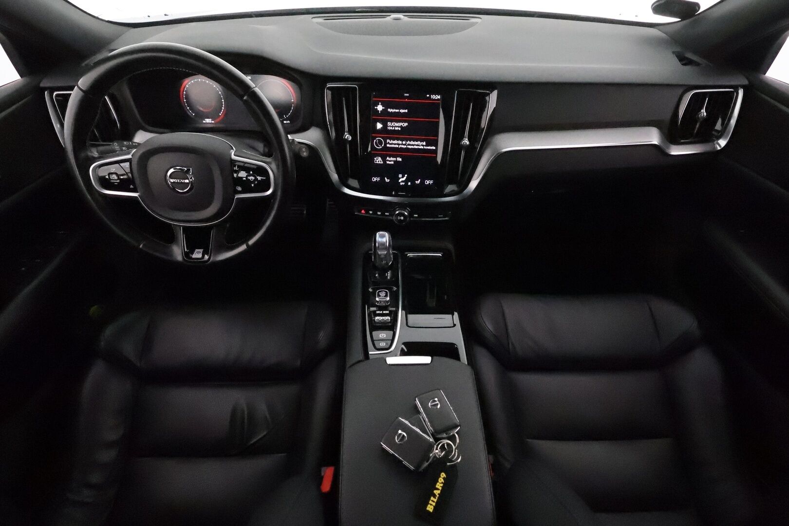 Volvo V60 2019 T8 AWD R-Design aut **Sporttinahat / Panorama / Webasto / Koukku / ACC / Full-LED / P.Kamera / Navi / Kaistavahti** - 2x Latauskaapelit / Kahdet Renkaat