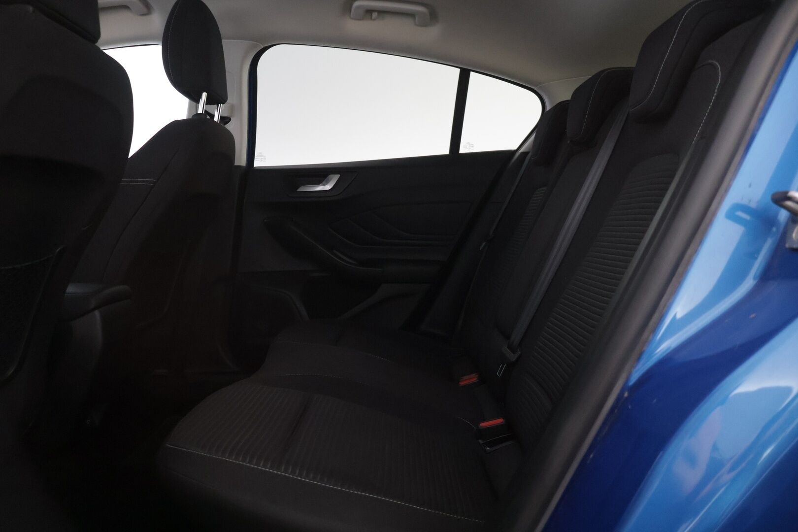 Ford Focus 2020 1,0 EcoBoost 125hv A8 Titanium 5-ovinen - 2.om Suomi-auto | Merkkihuollot | P.kamera | Koukku | KeyLessGo | Navi | LED 