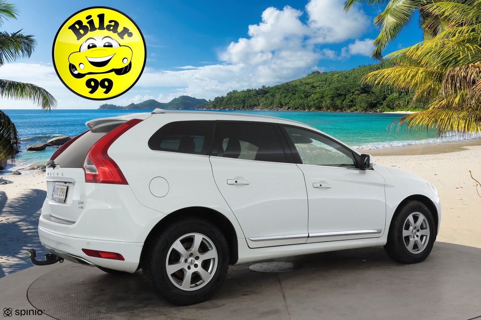 Volvo XC60 2016 D4 AWD Summum aut * ACC / Webasto / Panorama / Koukku / Aktiiv.Xenon / Muistipenkki / BLIS / P.kamera / Keyless / Nahat * - Kahdet renkaat aluvanteilla / Huippuvarusteet