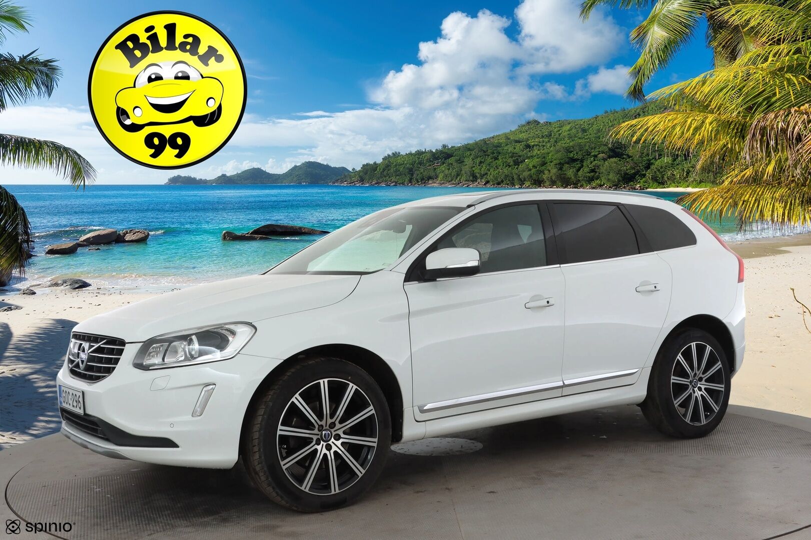 Volvo XC60 2016 D4 AWD Summum aut * ACC / Webasto / Panorama / Koukku / Aktiiv.Xenon / Muistipenkki / BLIS / P.kamera / Keyless / Nahat * - Kahdet renkaat aluvanteilla / Huippuvarusteet