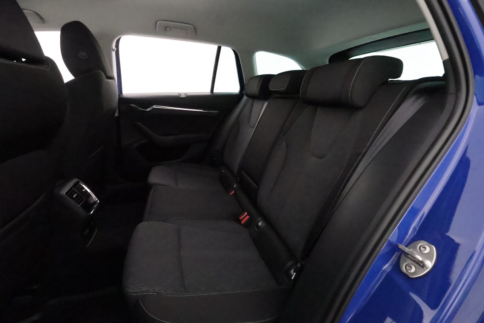 Skoda Octavia 2022 Combi 1.4 TSI PHEV Style iV DSG **Adapt.Vakkari / Matrix-LED / P.kamera / Navi / kaistavahti / KeylessGO** - 1-om Suomi-auto / Merkkihuollettu / 2x Latauskaapelit / Kahdet Renkaat
