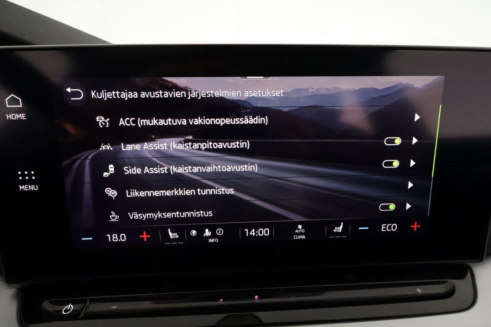 Skoda Octavia 2022 Combi 1.4 TSI PHEV Style iV DSG **Adapt.Vakkari / Matrix-LED / P.kamera / Navi / kaistavahti / KeylessGO** - 1-om Suomi-auto / Merkkihuollettu / 2x Latauskaapelit / Kahdet Renkaat