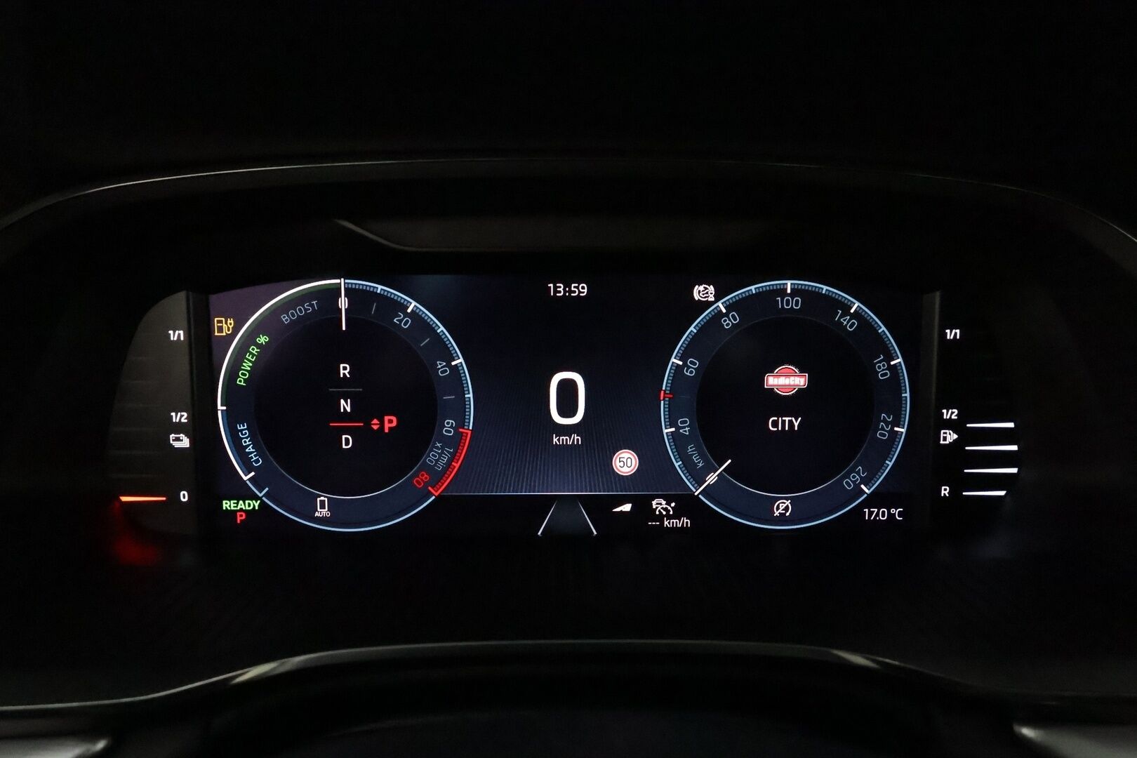 Skoda Octavia 2022 Combi 1.4 TSI PHEV Style iV DSG ** ACC / Matrix-LED / P-kamera / Keyless - 1-om Suomi-auto / Merkkihuollettu / 2x Latauskaapelit / Kahdet Renkaat