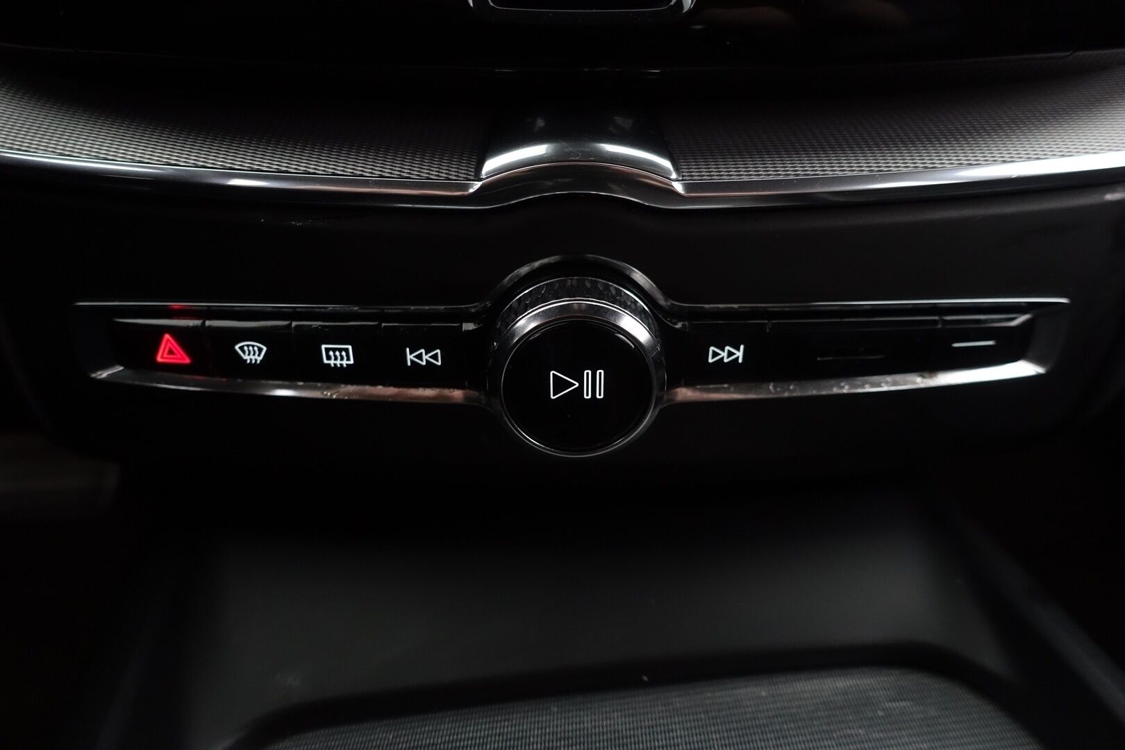 Volvo XC60 2022 B4 AWD D-MHEV Business R-Design Edition aut - | Merkkihuollot | Pilot assist | LED | Webasto | Koukku | Muistipenkki | P.Kamera | Suomi-auto | Kahdet Renkaat | Facelift