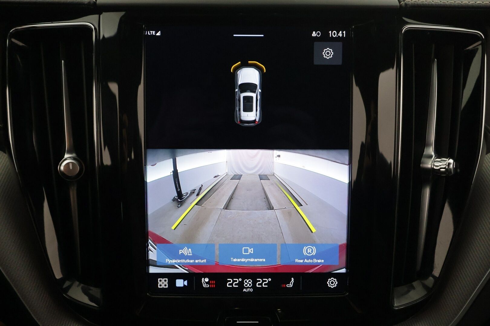 Volvo XC60 2022 B4 AWD D-MHEV Business R-Design Edition aut * Pilot assist / LED / Webasto / Koukku / Muistipenkki / P.Kamera * - Suomi-auto / Kahdet Renkaat / Merkkihuollettu - HULLUT AVAJAISHULINAT KORKOTARJOUS 3,29 %