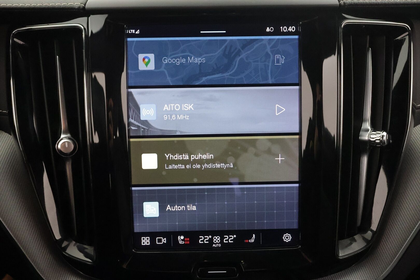 Volvo XC60 2022 B4 AWD D-MHEV Business R-Design Edition aut * Pilot assist / LED / Webasto / Koukku / Muistipenkki / P.Kamera * - Suomi-auto / Kahdet Renkaat / Merkkihuollettu