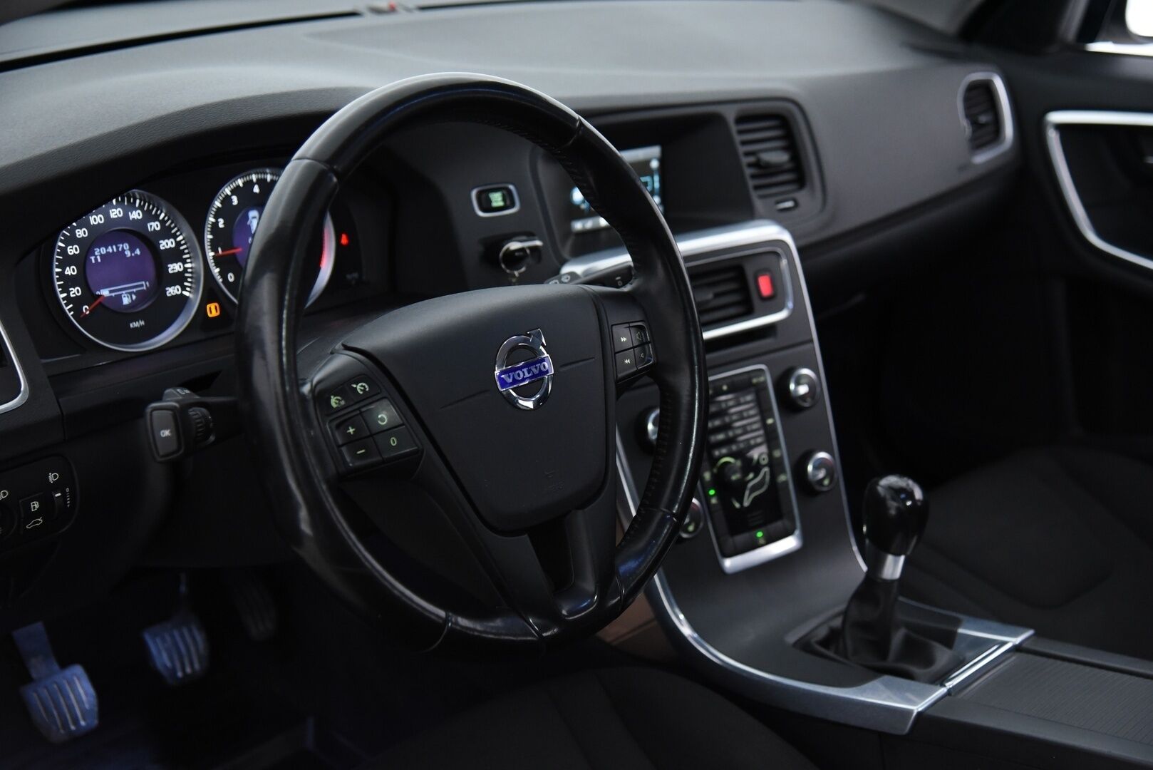 Volvo V60 2012 T3 Momentum Business- YritysOutlet - Myydään vain yrityksille