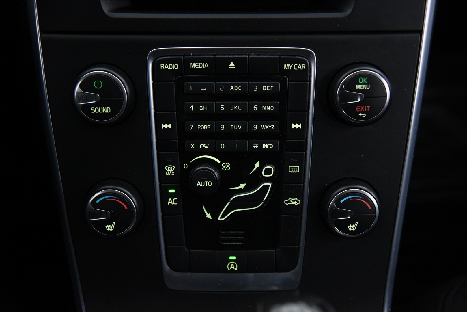 Volvo V60 2012 T3 Momentum Business- YritysOutlet - Myydään vain yrityksille