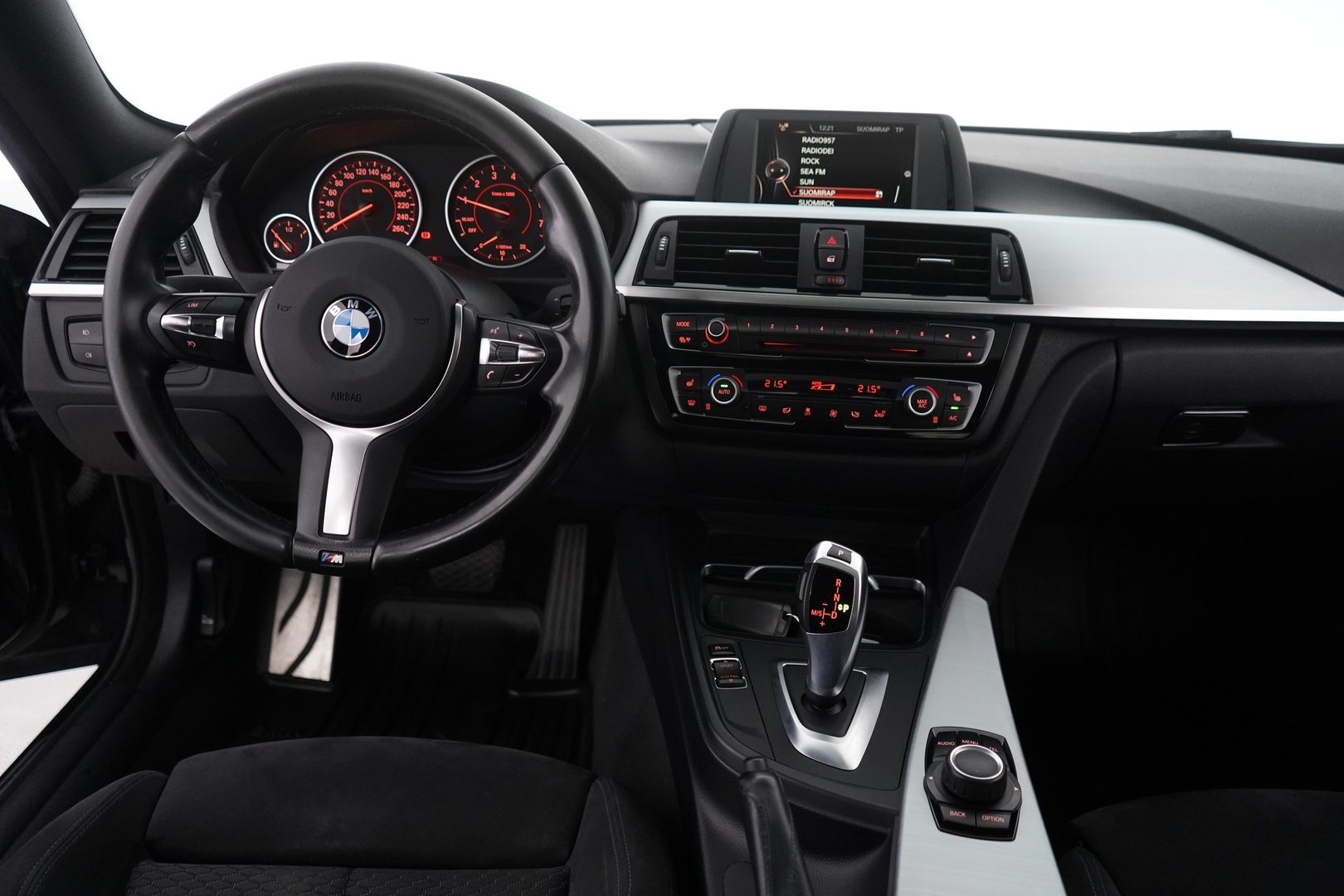 BMW 420 2016 F36 Gran Coupe 420i A xDrive Business M Sport * Vakkari / Lohko / Tutka / Sporttipenkki / Kattoluukku * - M-Sport / Shadowline / Viimeisin huolto 7 / 25 / Juuri katsastettu