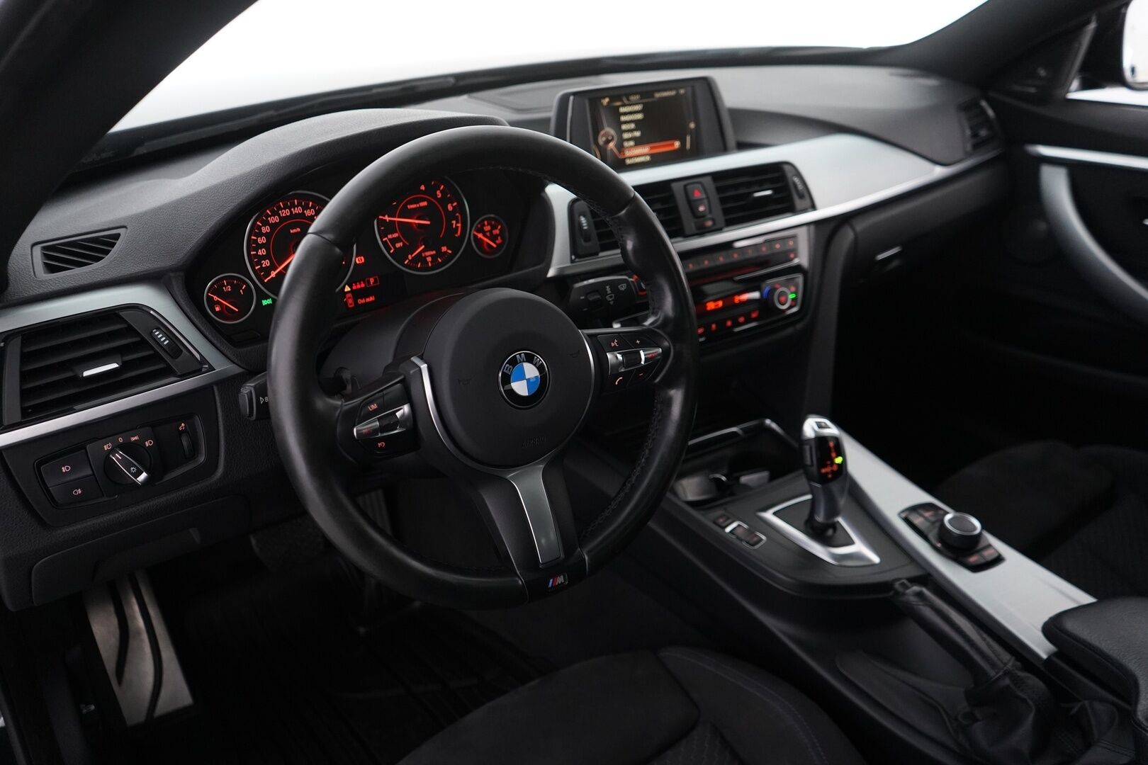 BMW 420 2016 F36 Gran Coupe 420i A xDrive Business M Sport * Vakkari / Lohko / Tutka / Sporttipenkki / Kattoluukku * - M-Sport / Shadowline / Viimeisin huolto 7 / 25 / Juuri katsastettu