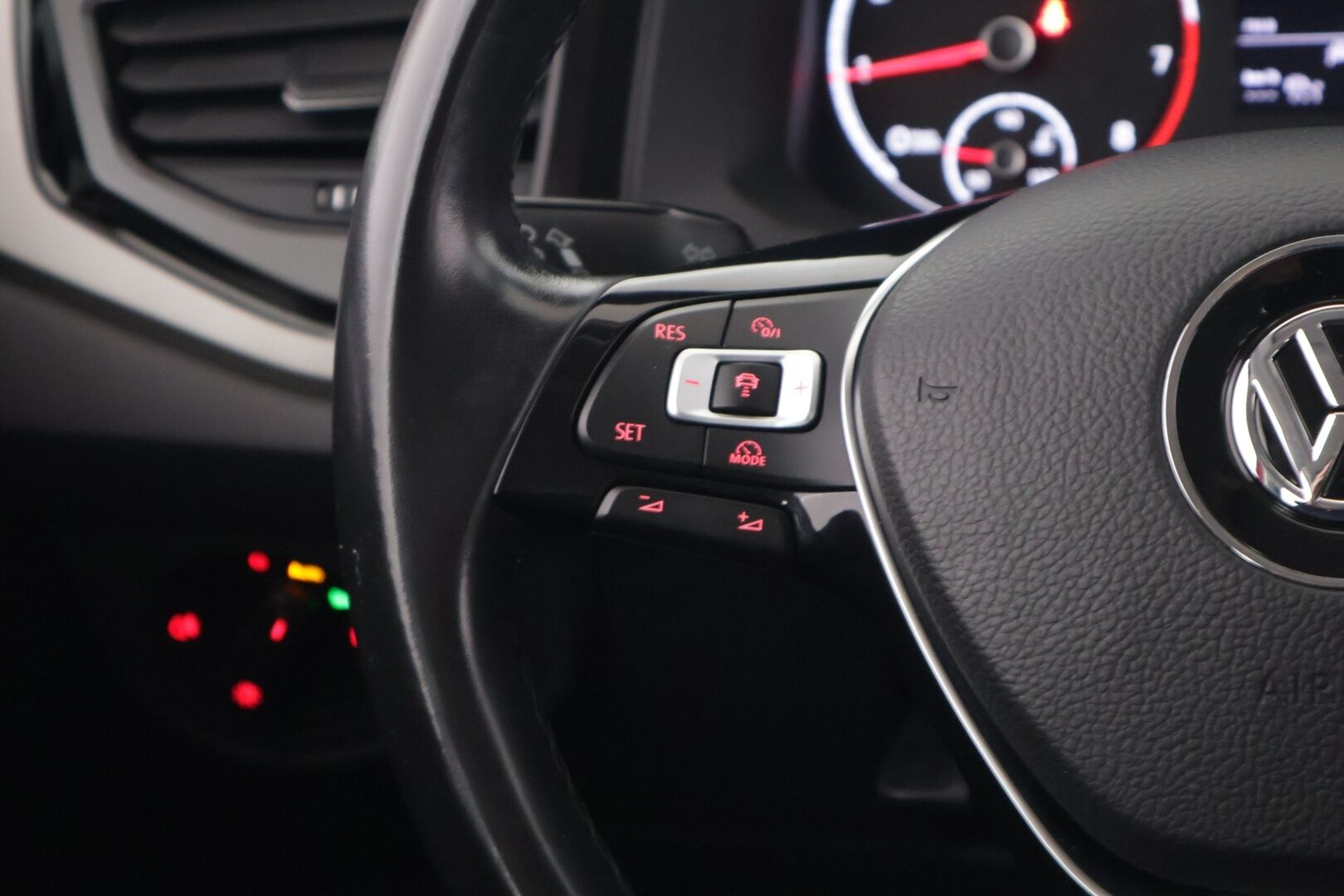 Volkswagen Polo 2020 Style 1,0 TSI 70 kW - *Suomi-auto / 2-omistaja / Acc / Tutkat / Carplay / 2x Renkaat*