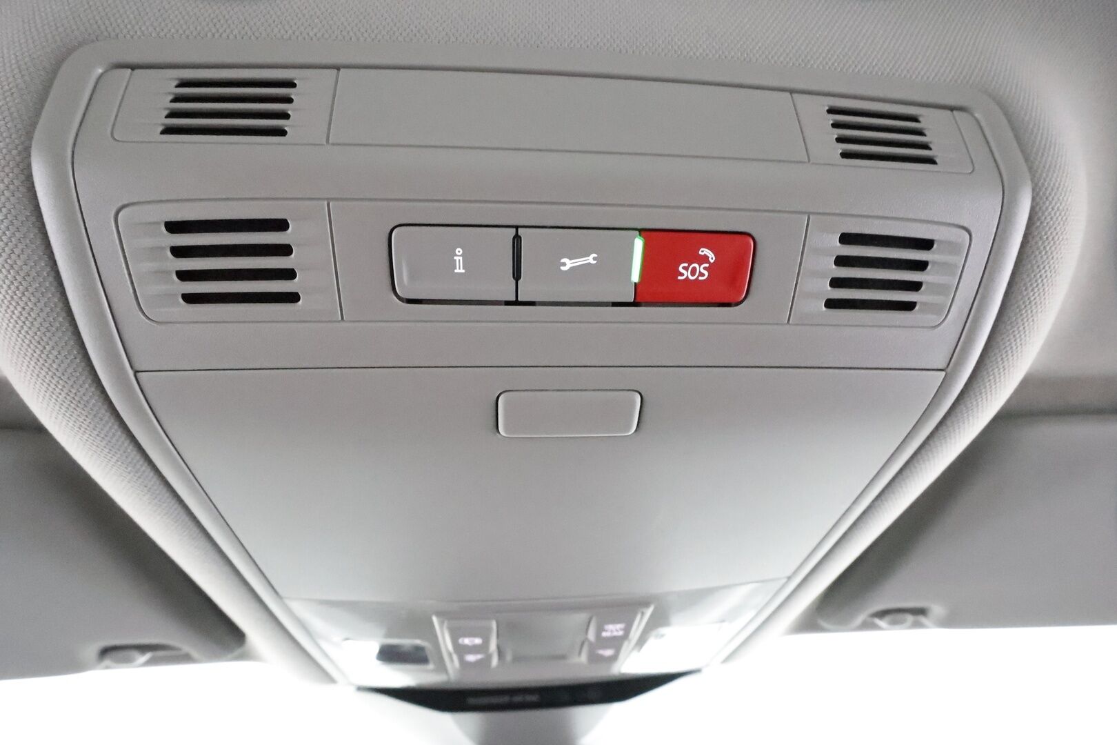 Volkswagen Passat 2020 Variant R-Line 1,5 TSI EVO 110 kW DSG * ACC / P.kamera / IQ.Light / Koukku / Webasto / Navi / Puolinahat * - Suomi-auto / Kahdet renkaat aluvanteilla - HULLU BLACKWEEK KORKOTARJOUS 2,49%