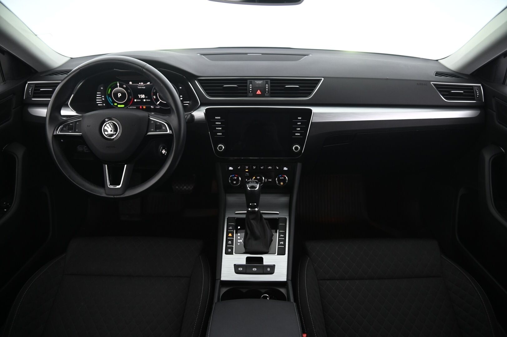 Skoda Superb 2020 Combi 1,4 TSI PHEV Ambition iV DSG Autom. - Merkkihuollettu | Webasto | Taittuva koukku | 360 kamera | ACC | Muistipenkki | KeyLessGo | 2x Renkaat & Aluvanteet | Juuri Katsastettu!