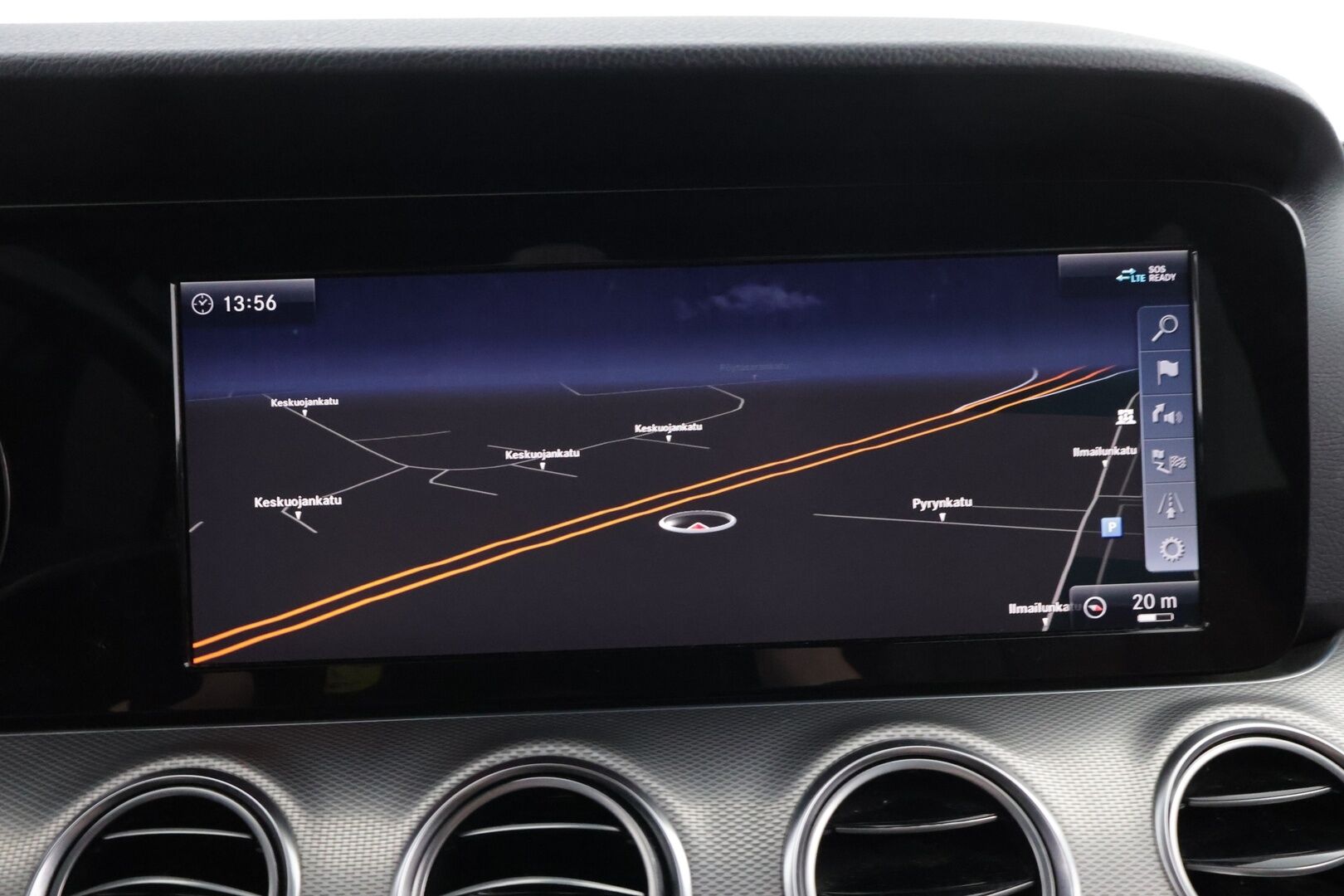 Mercedes-Benz E 2018 220d 4Matic T A Premium Business - Webasto | Koukku | Distronic+ | Multibeam LED | Ilmastoidut Nahat | Peruutuskamera | Supervarusteet!