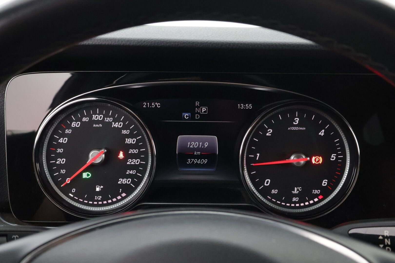 Mercedes-Benz E 2018 220d 4Matic T A Premium Business - Webasto | Koukku | Distronic+ | Multibeam LED | Ilmastoidut Nahat | Peruutuskamera | Supervarusteet!