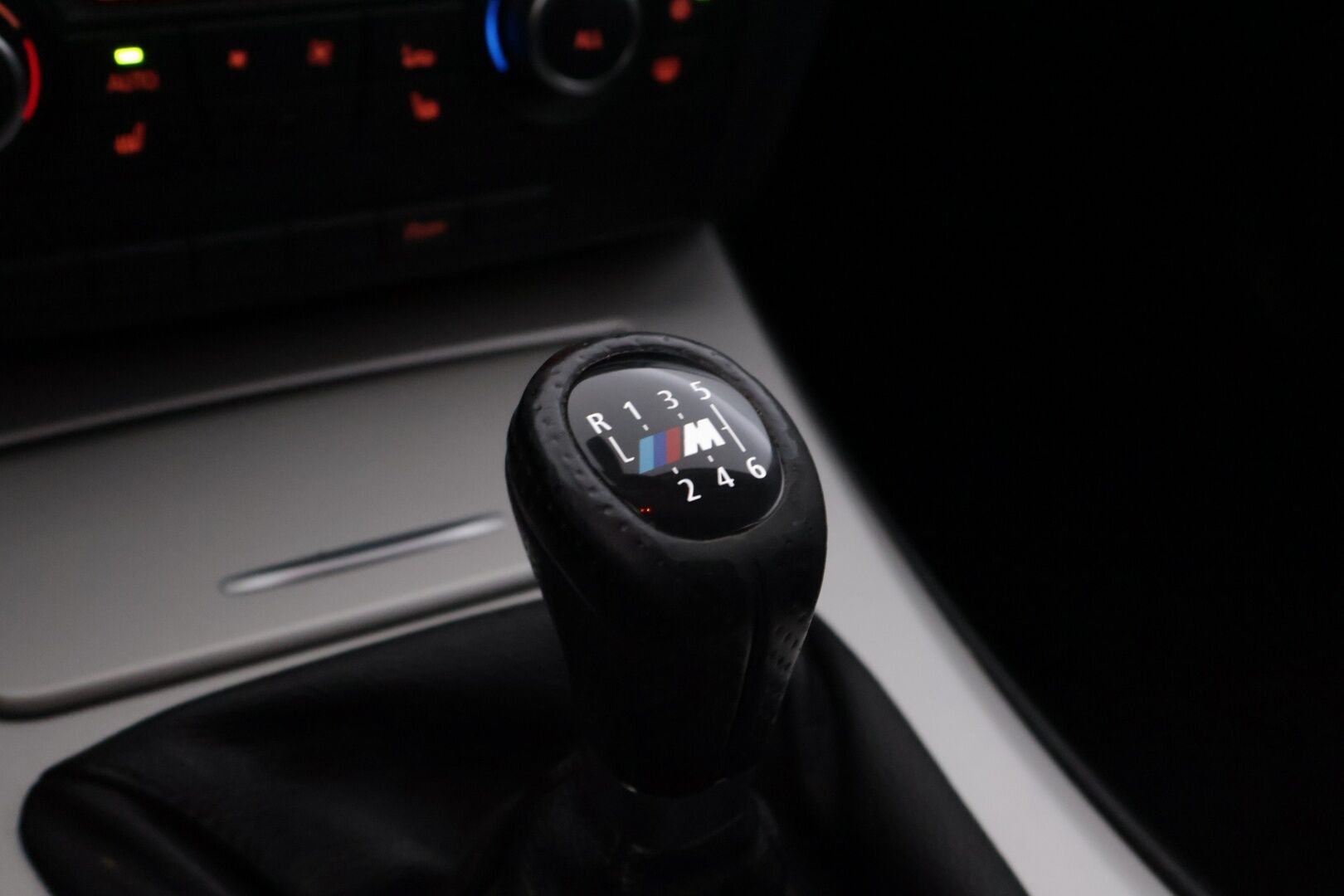 BMW 320 2012 2,0 E91 Touring *Myydään huutokaupat.com* - Hifit / Sporttipenkit / Xenon / Koukku / Ketju vaihdettu