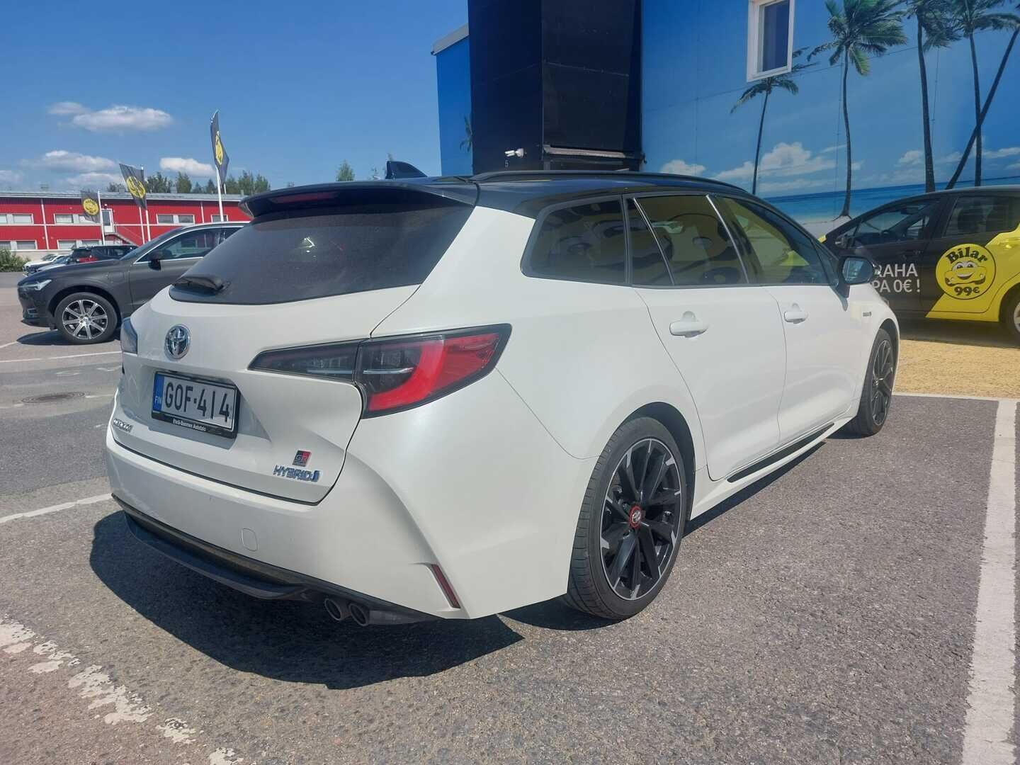 Toyota Corolla 2020 Touring Sports 2,0 Hybrid GR Sport - Suomiauto / Adapt.Vakkari / P.Kamera / Puolinahat / Ratinlämmitin / LED / Keyless / Merkkihuollot / Juuri huollettu!