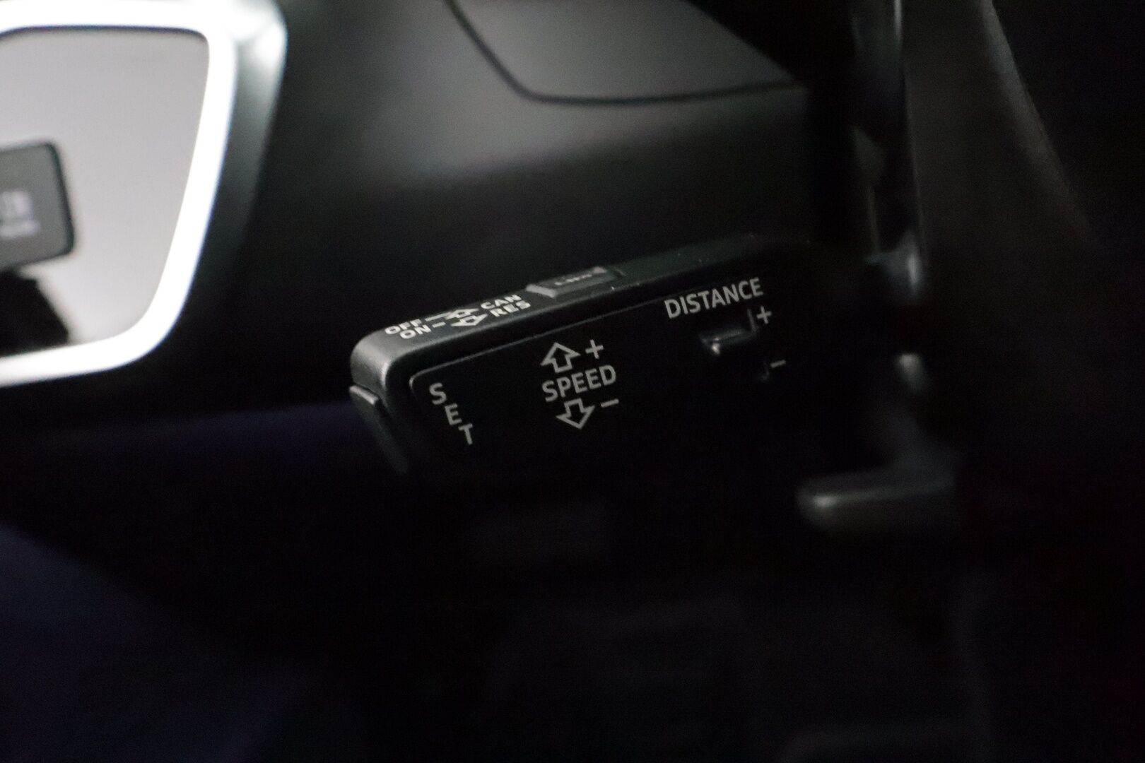 Audi A6 2020 Sedan Business Sport 50 TFSI e quattro S tronic * ACC / Matrix / 360°-kamera / Sporttipenkit / Apple&Android / Vetokoukku * - Todella hieno yksilö / Kattavasti varusteltu / Upea sedan! - HULLUT AVAJAISHULINAT KORKOTARJOUS 3,29 %