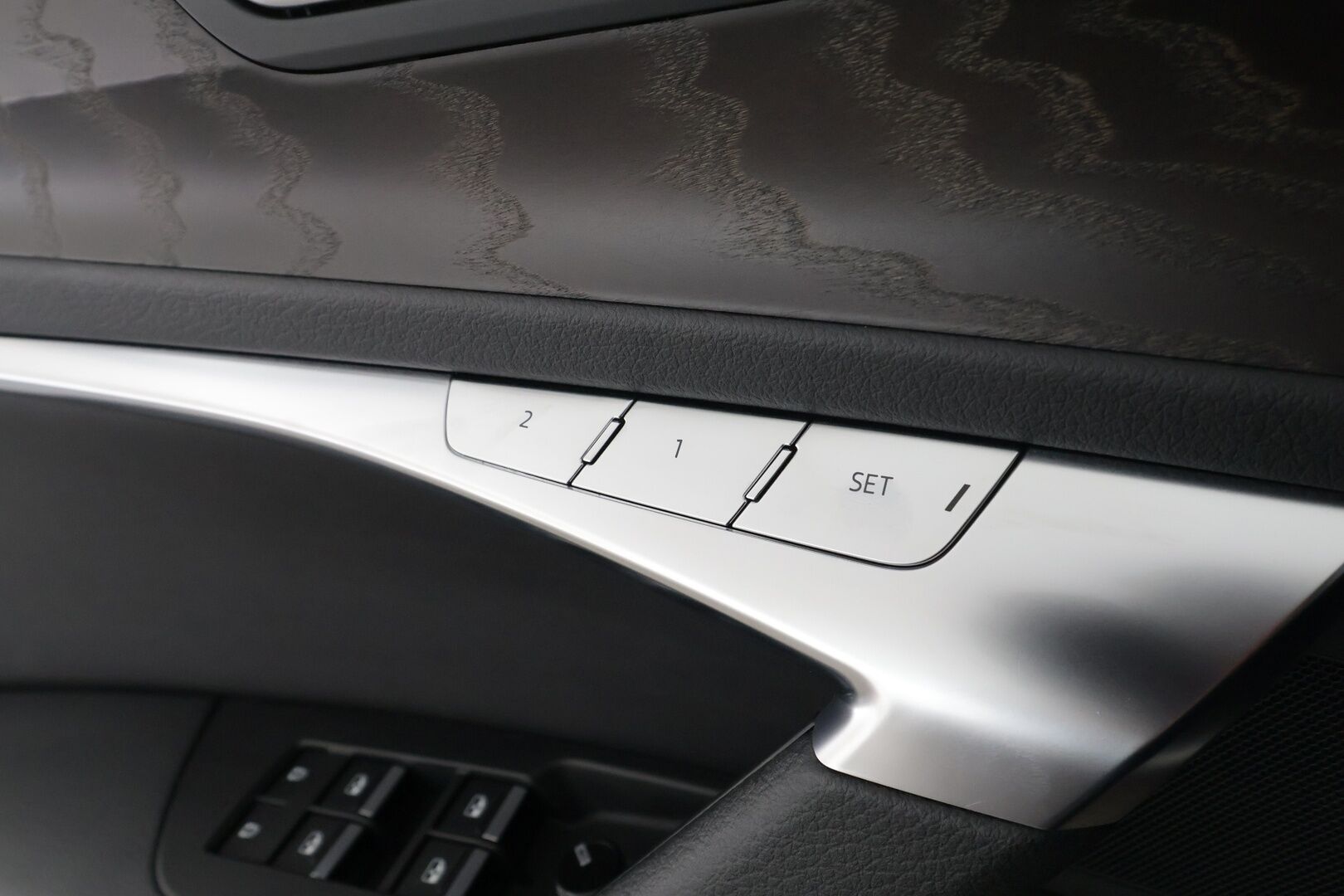 Audi A6 2020 Sedan Business Sport 50 TFSI e quattro S tronic * ACC / Matrix / 360°-kamera / Sporttipenkit / Apple&Android / Vetokoukku * - Todella hieno yksilö / Kattavasti varusteltu / Upea sedan! - HULLUT AVAJAISHULINAT KORKOTARJOUS 3,29 %