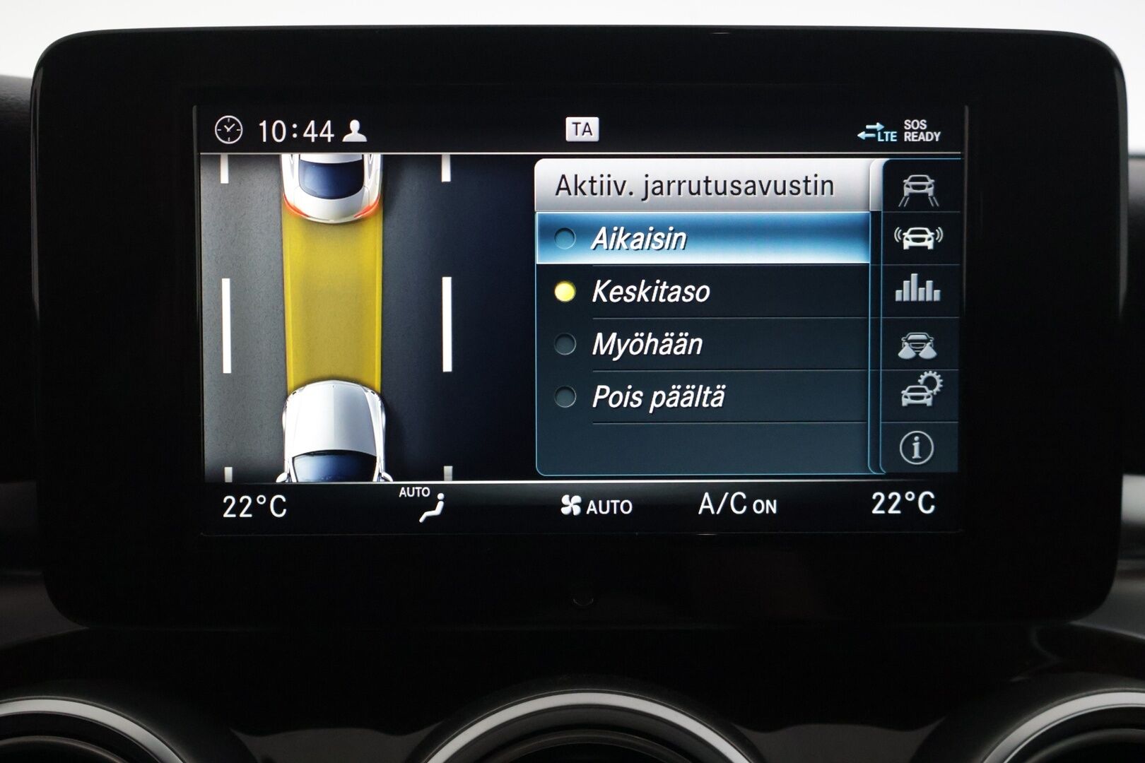 Mercedes-Benz C 2020 200 Coupé A - | Suomi-auto | P-Kamera | Ruskeat sporttinahat / LED High Performance | Koukku |