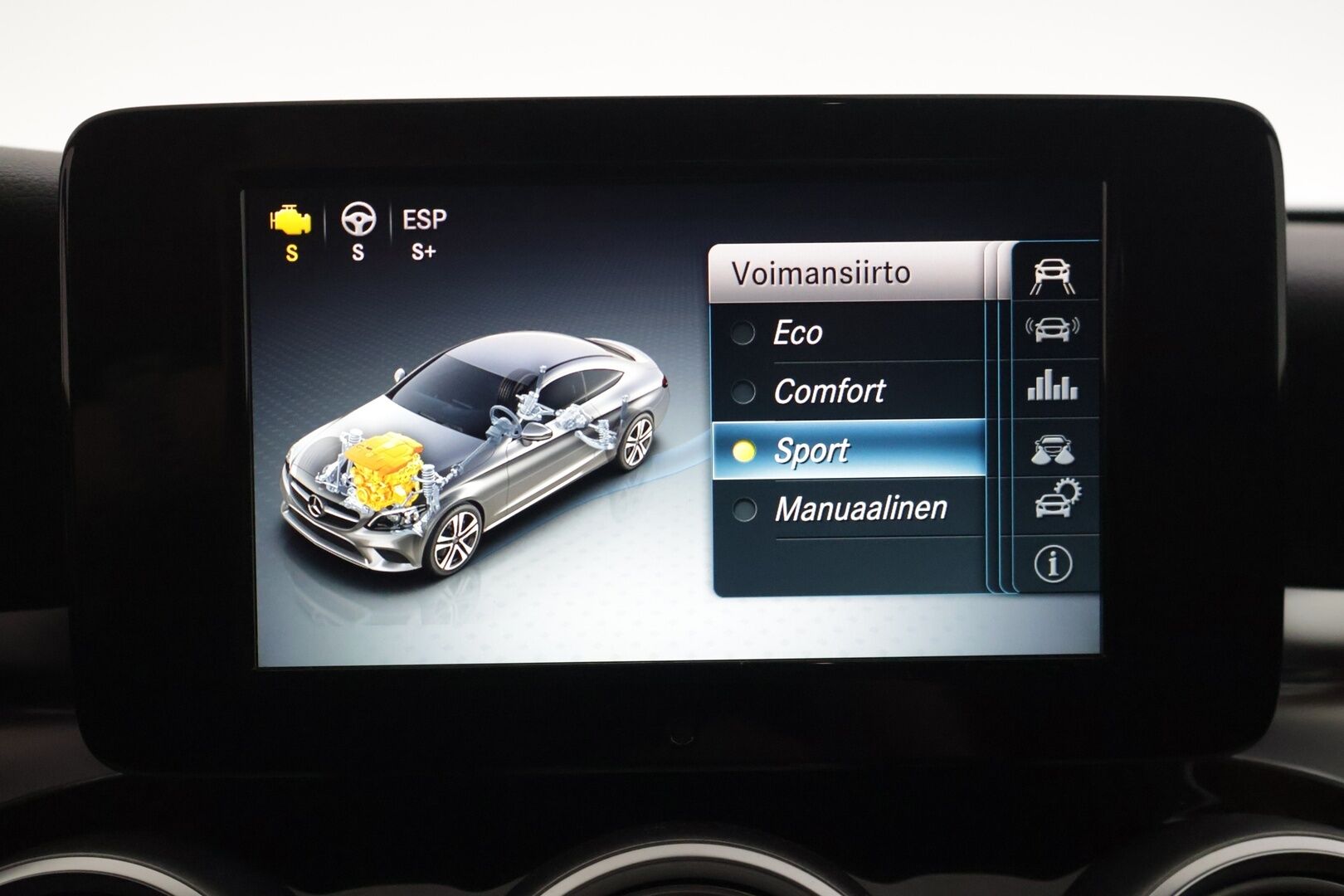 Mercedes-Benz C 2020 200 Coupé A - | Suomi-auto | P-Kamera | Ruskeat sporttinahat / LED High Performance | Koukku |