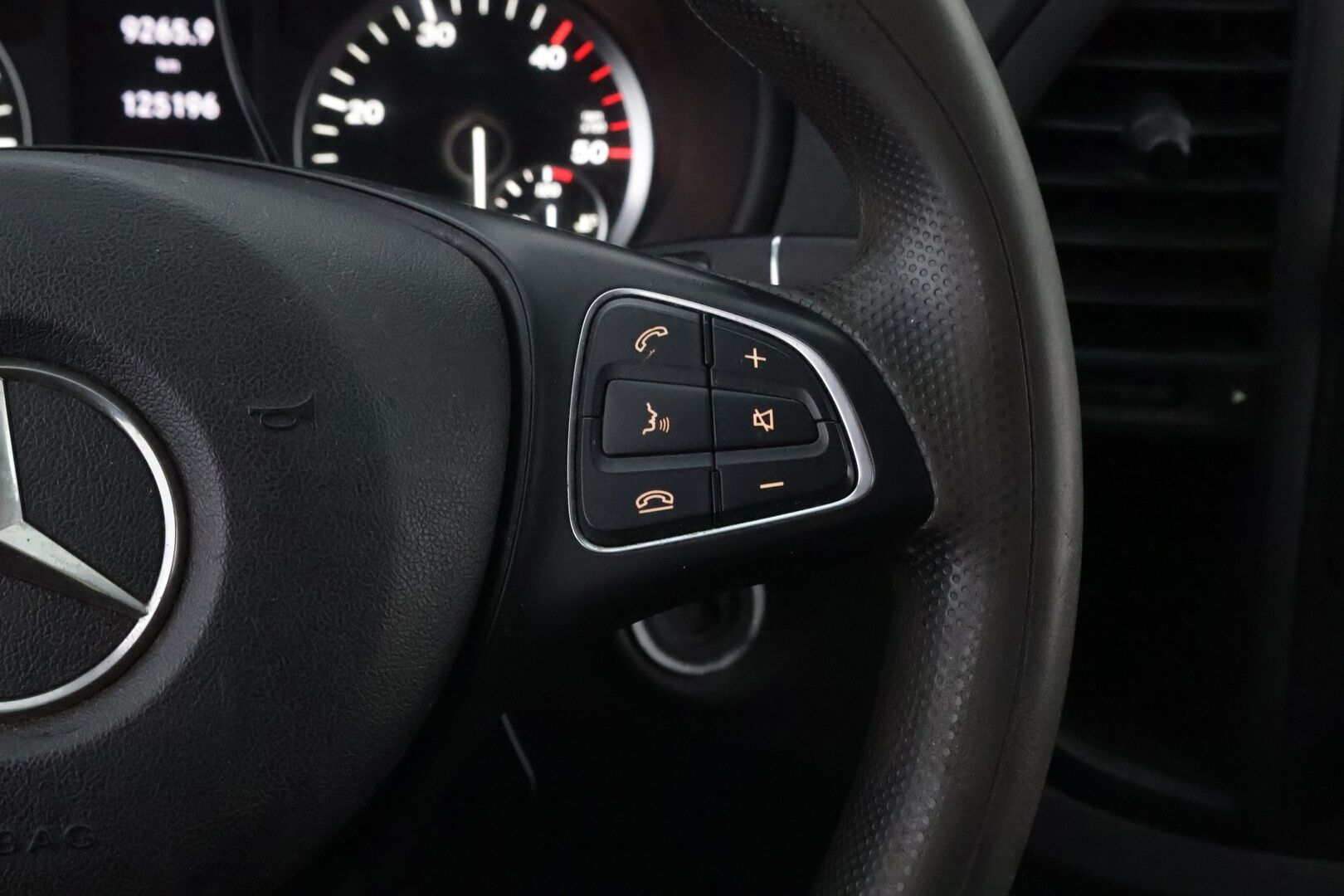 Mercedes-Benz Vito 2016 114 CDI *ALV / Webasto / Peruutuskamera / Vetokoukku / Vakkari / LED Lisävalot - Juuri katsastettu / 2x Renkaat / Juuri tullut Tampereelle!