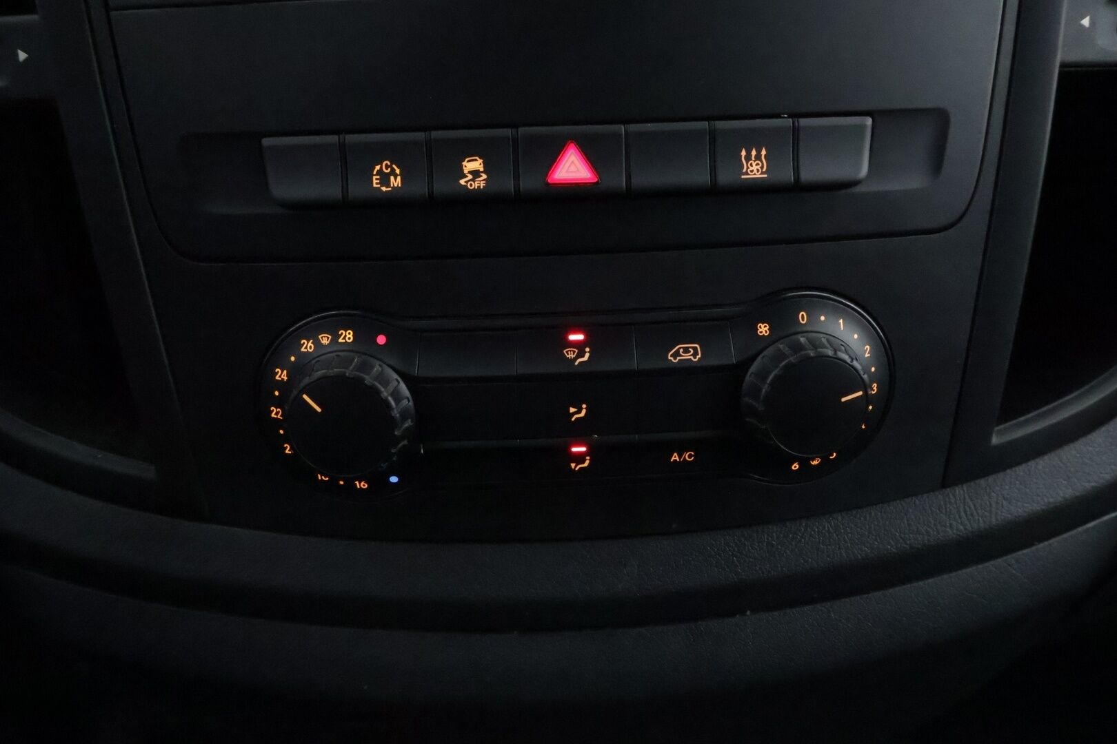 Mercedes-Benz Vito 2016 114 CDI *ALV / Webasto / Peruutuskamera / Vetokoukku / Vakkari / LED Lisävalot - Juuri katsastettu / 2x Renkaat / Juuri tullut Tampereelle!