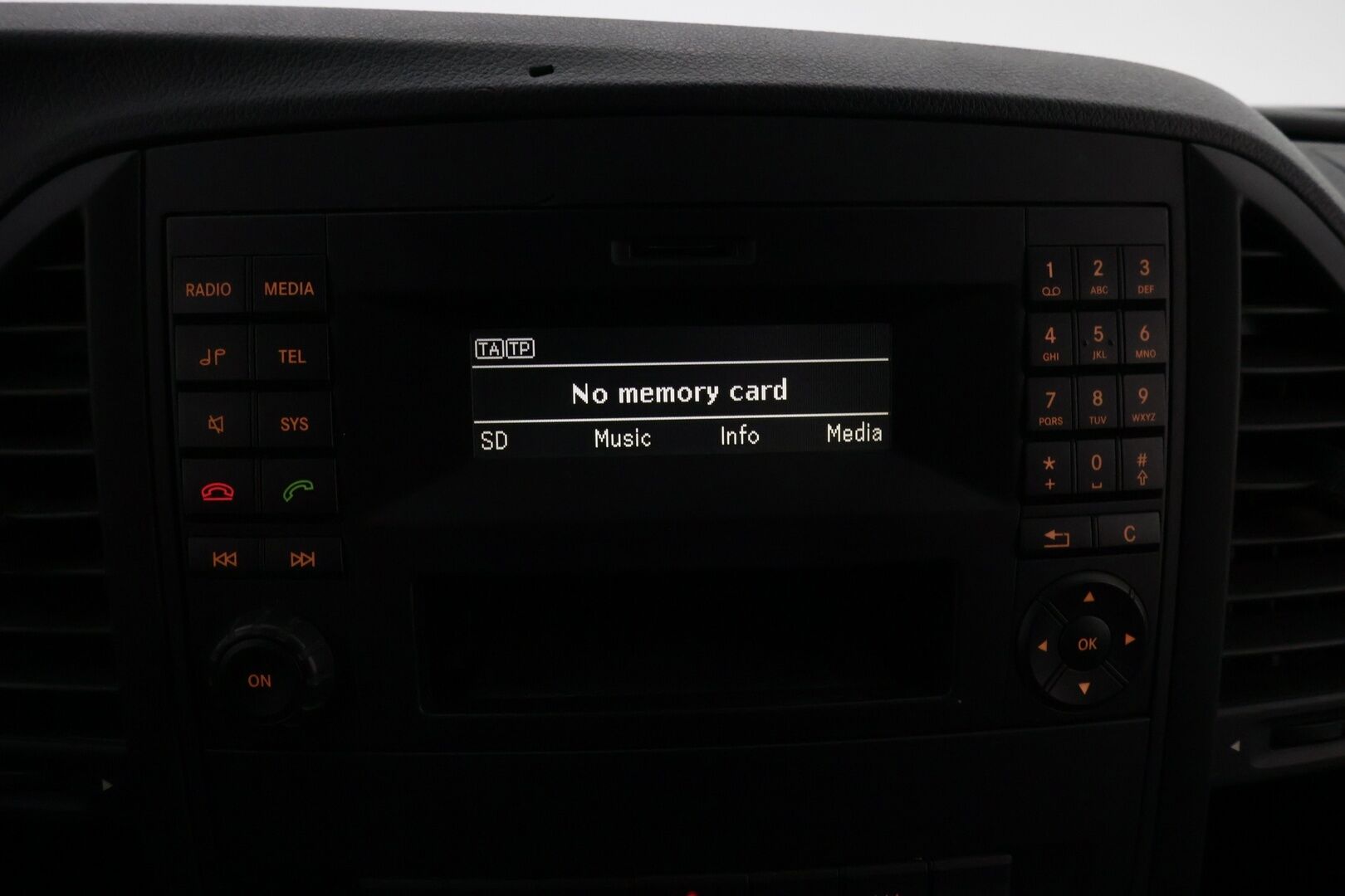 Mercedes-Benz Vito 2016 114 CDI *ALV / Webasto / Peruutuskamera / Vetokoukku / Vakkari / LED Lisävalot - Juuri katsastettu / 2x Renkaat / Juuri tullut Tampereelle!