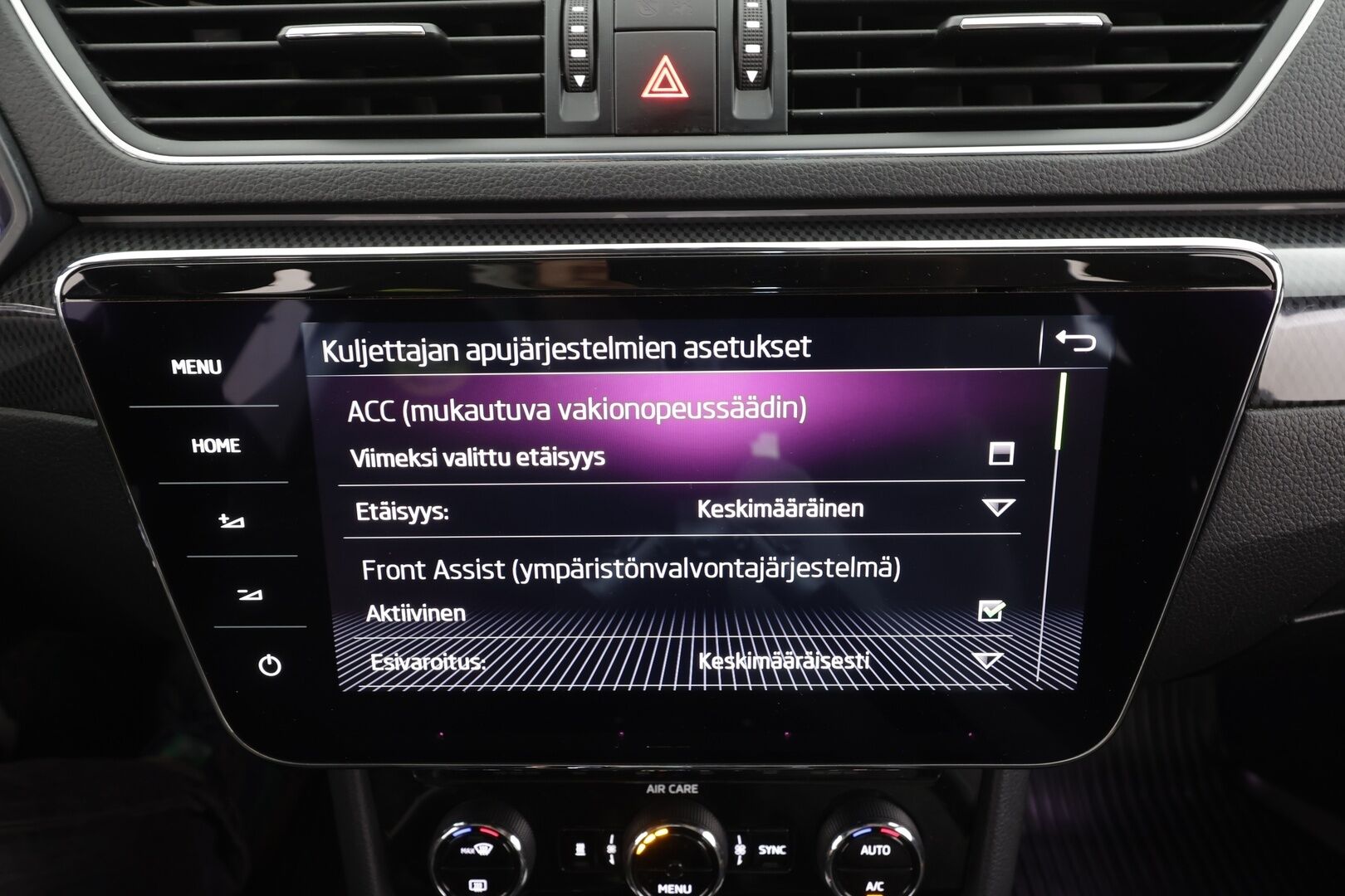 Skoda Superb 2018 2,0 TSI 4x4 SportLine DSG - ACC | Canton | Webasto | Koukku | Xenon | Muistipenkki | P.Kamera | Apple&Android  | 2x renkaat