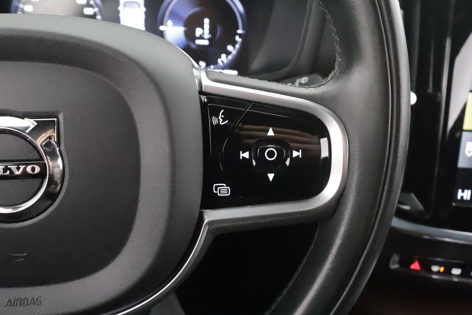 Volvo V60 2021 T8 TwE AWD Business Inscription aut * ACC / Webasto / Muistipenkki / BLIS / Ruskeat nahat / KeylessGo / LED / Navi * - 1.Om Suomi-auto / Kahdet renkaat aluvanteilla / Merkkihuollettu