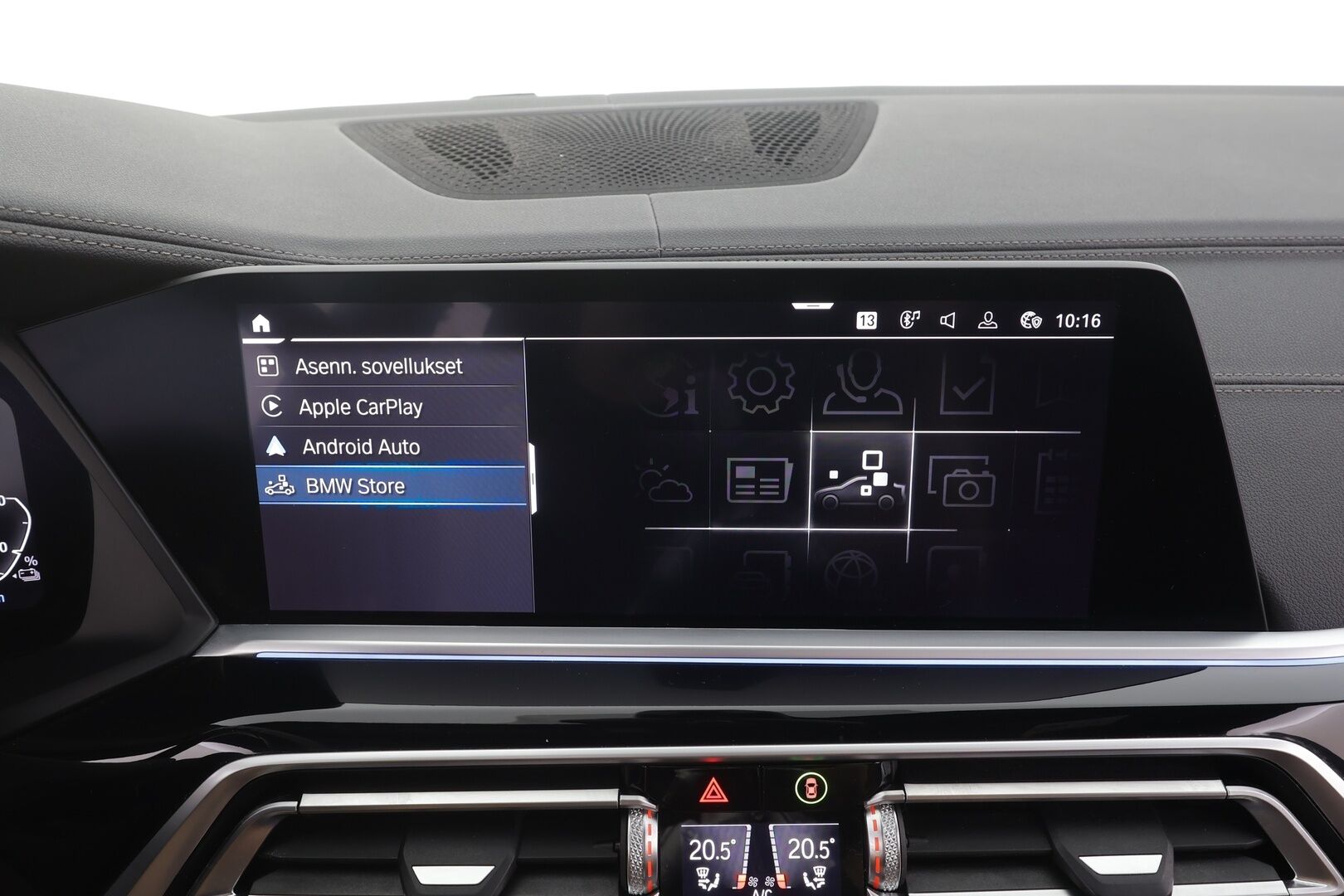 BMW X5 2021 G05 xDrive45e A M Sport - | ACC | Lisälämmitin | Koukku | Ilma-alusta | Soft Close | Hifit | Adapt. LED | 360-Kamera | Panorama | Muistipenkki | Ruskeat Sporttinahat | Comfort Access | Suomi-auto | Merkkihuollettu |