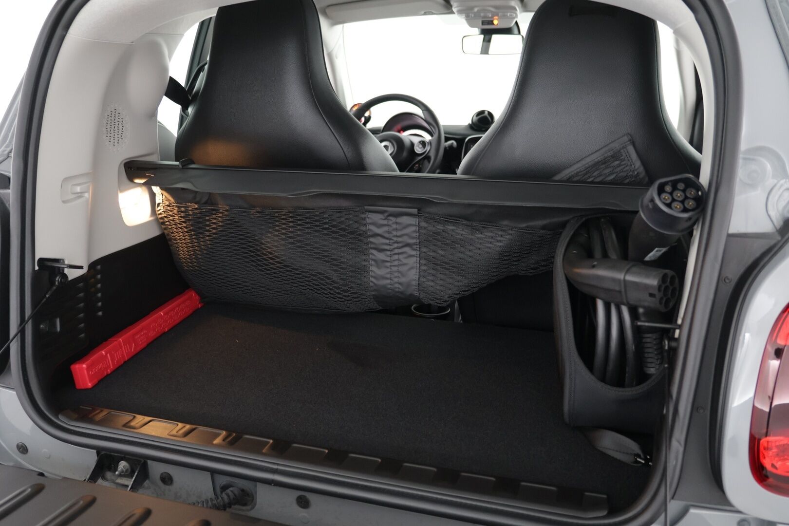 smart fortwo 2023 coupé EQ - | Näppärä! | Nahkapenkit | Peruutustutka | Automaattinen ilmastointi | Penkinlämmittimet |