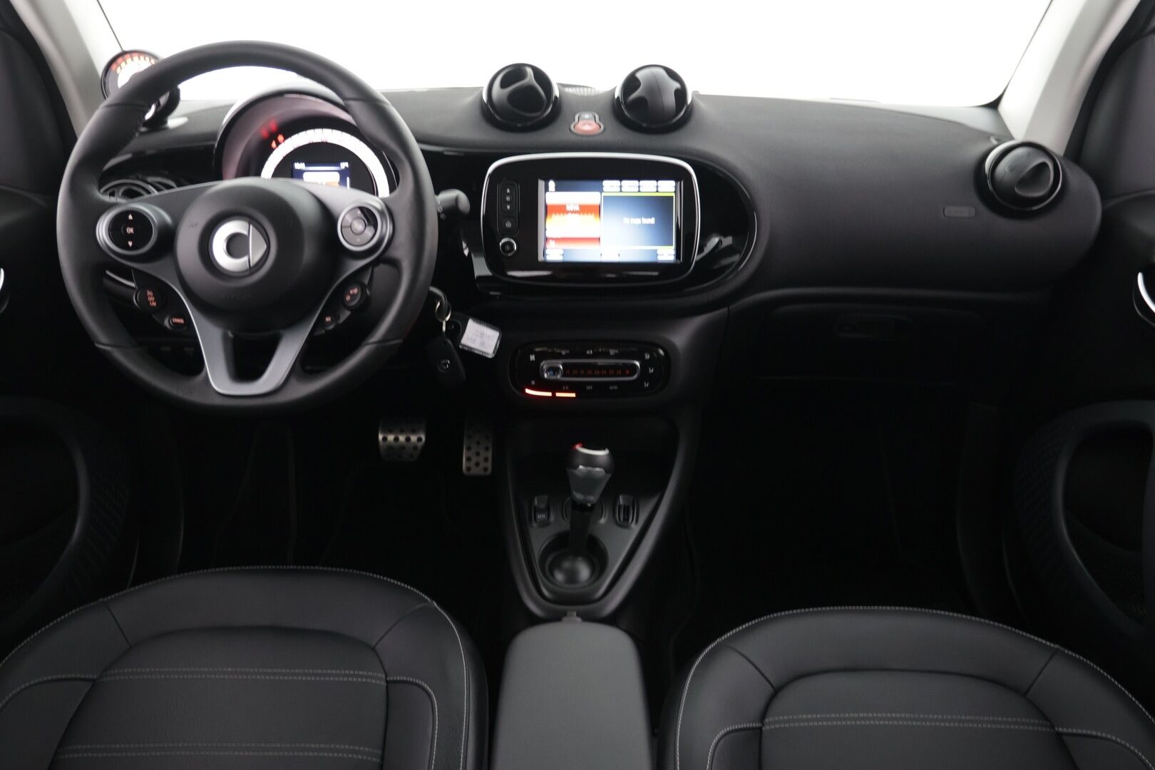 smart fortwo 2023 coupé EQ - | Näppärä! | Nahkapenkit | Peruutustutka | Automaattinen ilmastointi | Penkinlämmittimet |