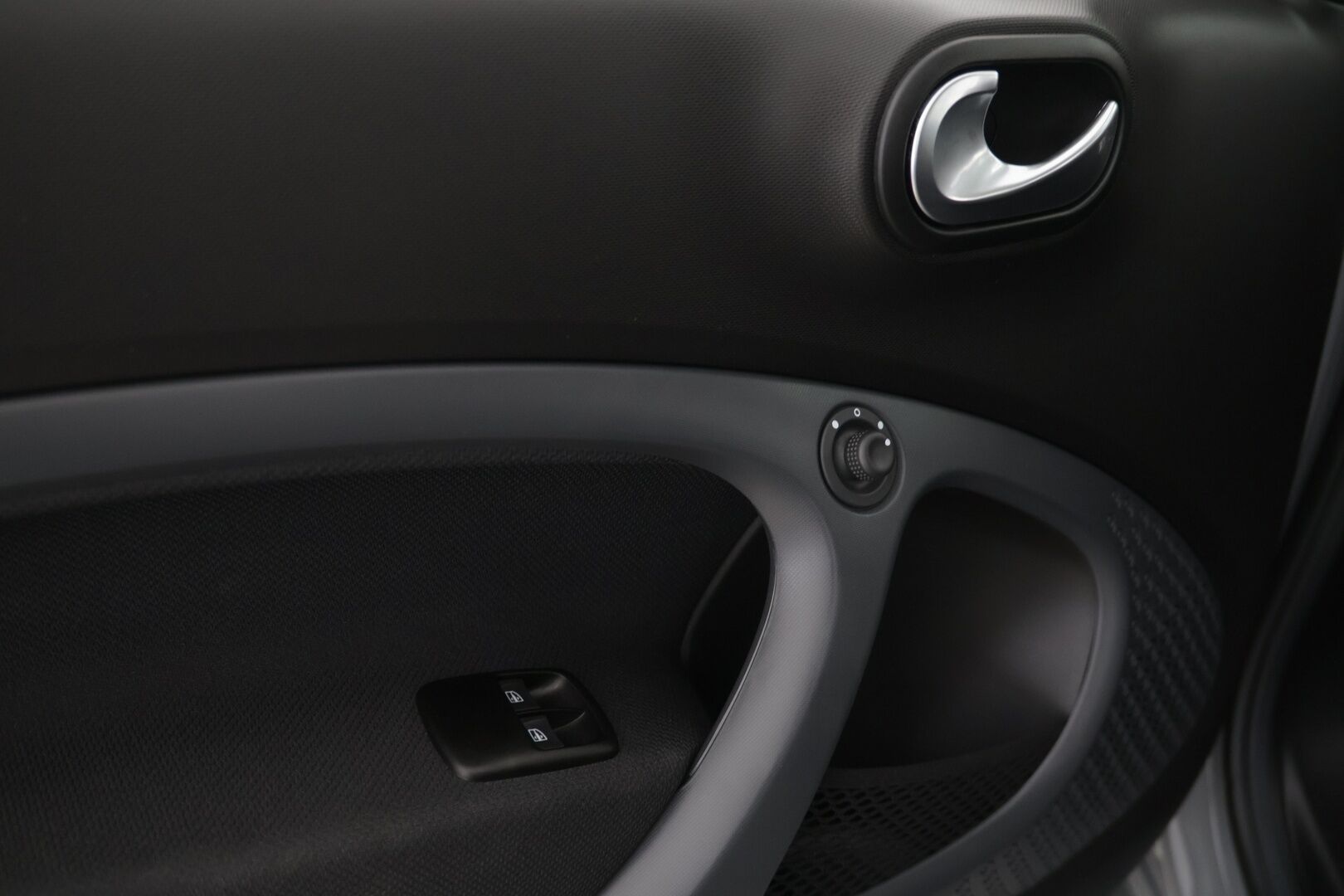 smart fortwo 2023 coupé EQ - | Näppärä! | Nahkapenkit | Peruutustutka | Automaattinen ilmastointi | Penkinlämmittimet |