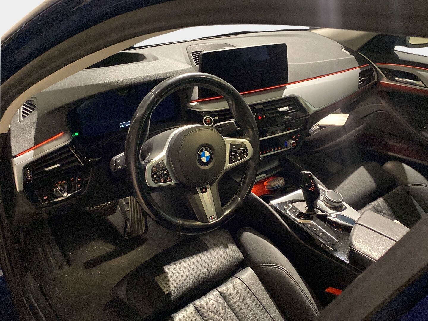 BMW 530 2021 G30 Sedan 530e xDrive A Charged Edition - | Suomi-auto | ACC | Driving Assistant Professional | HUD | Laser | Koukku | 360-Kamera | HiFi | Sporttinahat | M-sport ohjauspyörä | Prof. Navi |