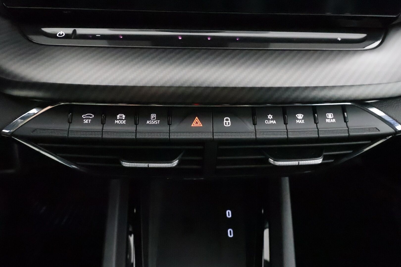 Skoda Octavia 2021 2,0 TSI RS DSG Autom. * ACC / Webasto / Koukku / Canton / Matrix LED / Navi / Sporttipenkit / Digimittaristo / Ratinlämmitin / Keyless * - Suomi-auto / Kahdet renkaat aluvanteilla