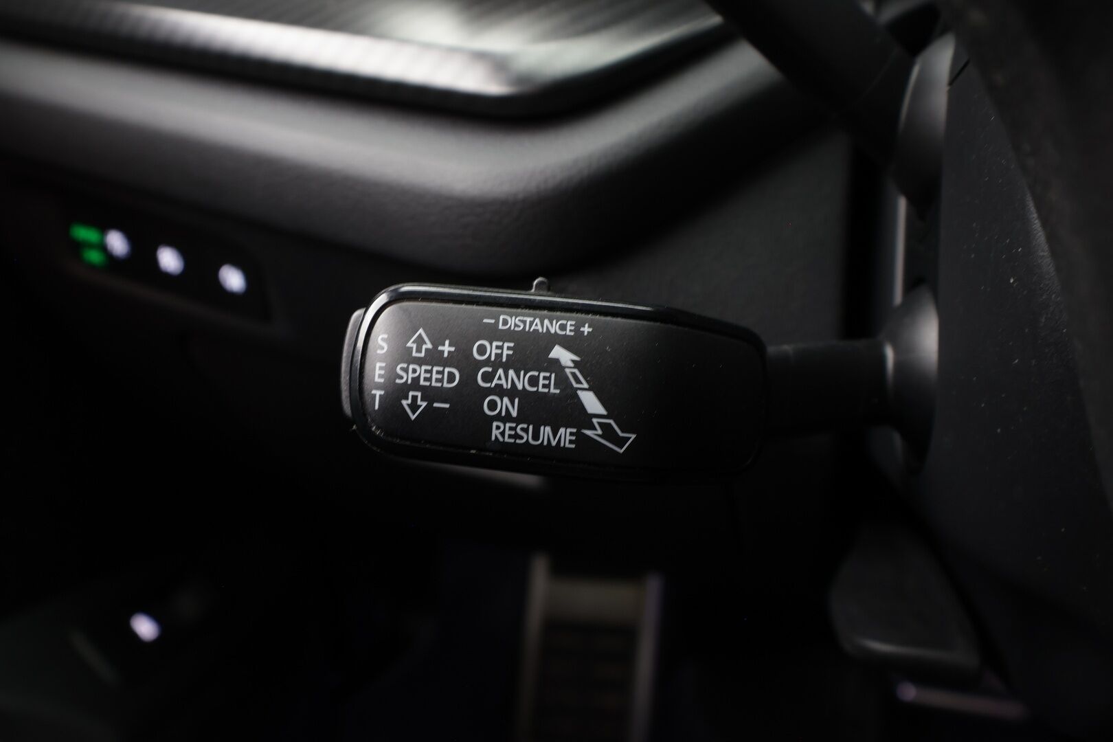 Skoda Octavia 2021 2,0 TSI RS DSG Autom. * ACC / Webasto / Koukku / Canton / Matrix LED / Navi / Sporttipenkit / Digimittaristo / Ratinlämmitin / Keyless * - Suomi-auto / Kahdet renkaat aluvanteilla