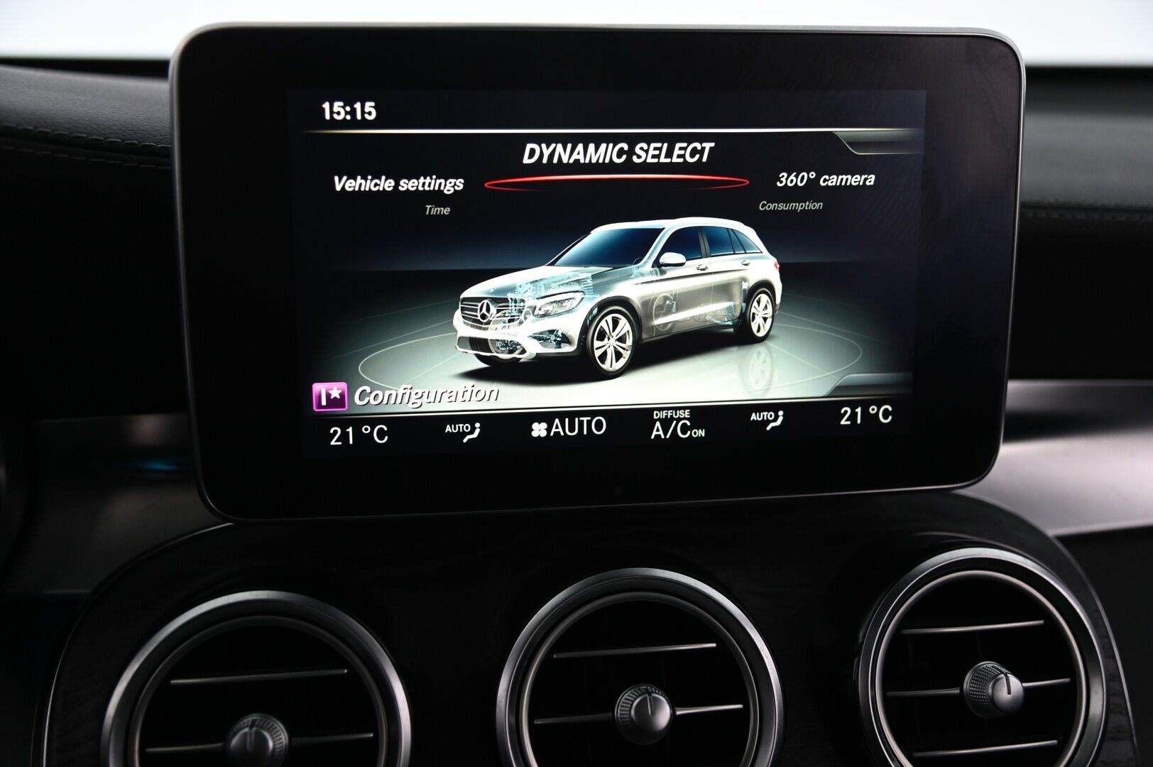 Mercedes-Benz GLC 2016 250 d 4Matic A Premium Business AMG *Panorama / 360-kamera / Koukku / Kessy / Navi* - *Juuri huollettu / AMG sisä- ja ulkopaketti / 2x hyvät renkaat aluvanteilla*