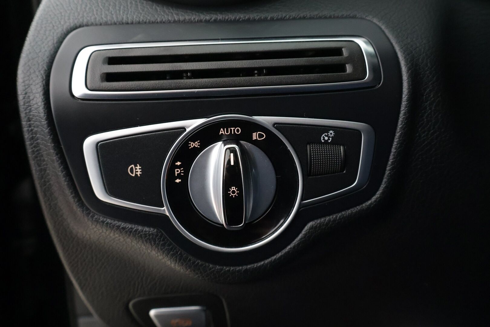 Mercedes-Benz C 2016 200 Premium Business - Todella siisti / Hyvät varusteet / Tule katsomaan paikanpäälle