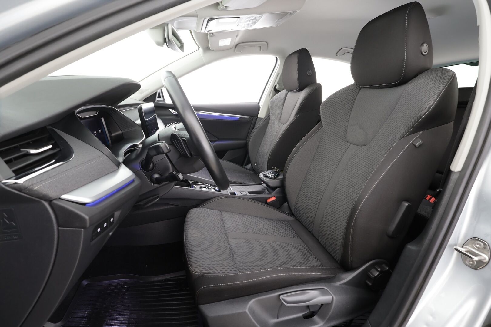 Skoda Octavia 2021 1,4 TSI PHEV Style iV DSG * ACC / Matrix-LED / P.kamera / Koukku / HUD / Kaistavahti / Keyless * - Suomi-auto / 2x Latauskapeelit / Kahdet renkaat / Merkkihuollot - HULLUT JOULUT KORKOTARJOUS 2,49% 