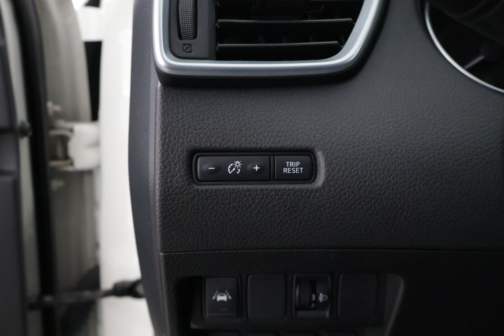 Nissan Qashqai 2021 DIG-T 160 N-Connecta 2WD DCT NNC * Suomi-auto / Lohkolämmitin / 360-kamera / Keyless Go / Navi ** - *Siistikuntoinen vähän ajettu Suomiauto! / CarPlay / Tutkat / LED / 2x renkaat* 