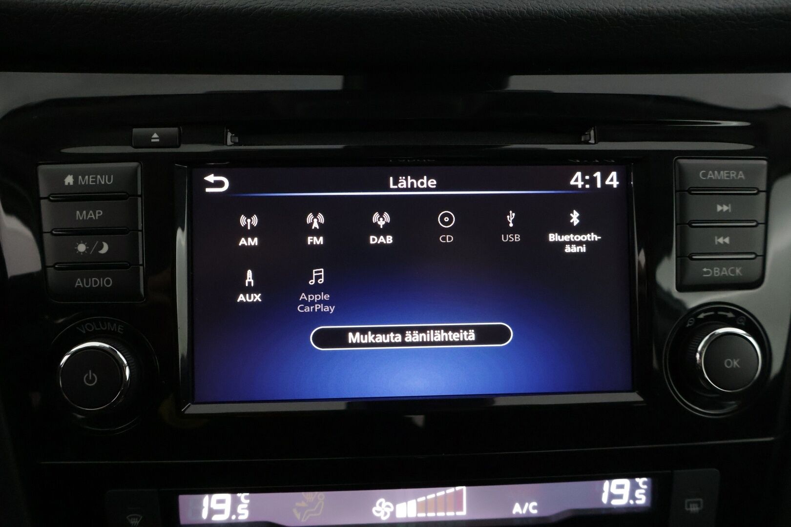 Nissan Qashqai 2021 DIG-T 160 N-Connecta 2WD DCT NNC * Suomi-auto / Lohkolämmitin / 360-kamera / Keyless Go / Navi ** - *Siistikuntoinen vähän ajettu Suomiauto! / CarPlay / Tutkat / LED / 2x renkaat* 