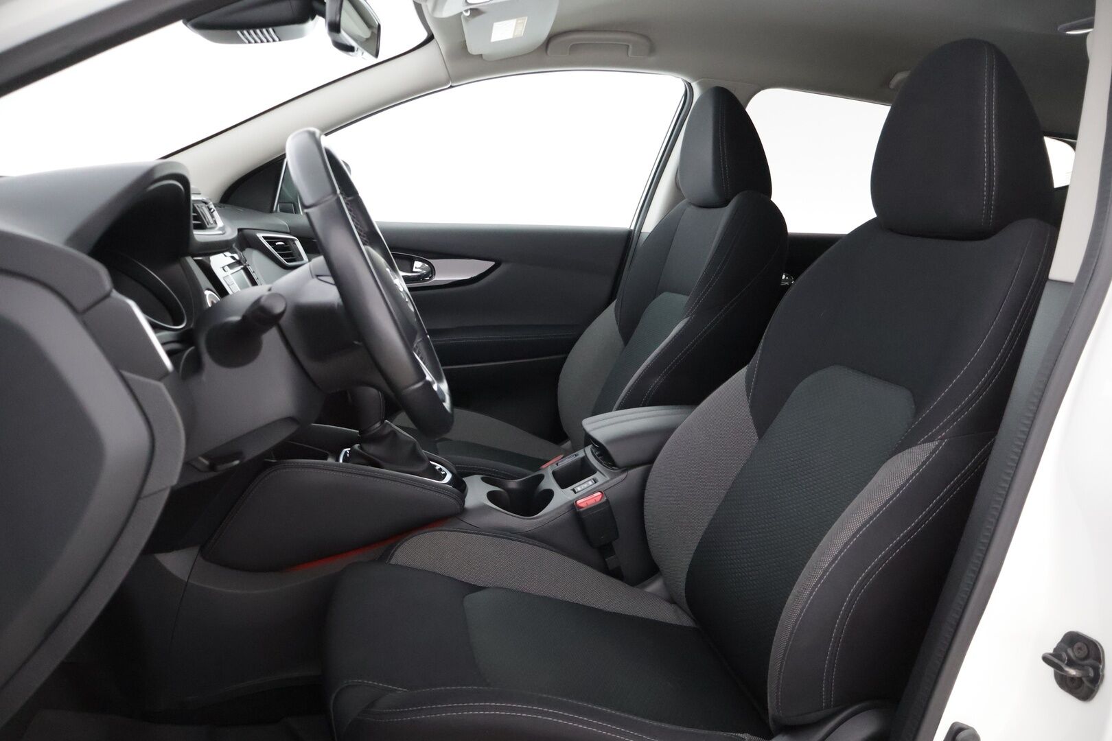 Nissan Qashqai 2021 DIG-T 160 N-Connecta 2WD DCT NNC * Suomi-auto / Lohkolämmitin / 360-kamera / Keyless Go / Navi ** - *Siistikuntoinen vähän ajettu Suomiauto! / CarPlay / Tutkat / LED / 2x renkaat* 