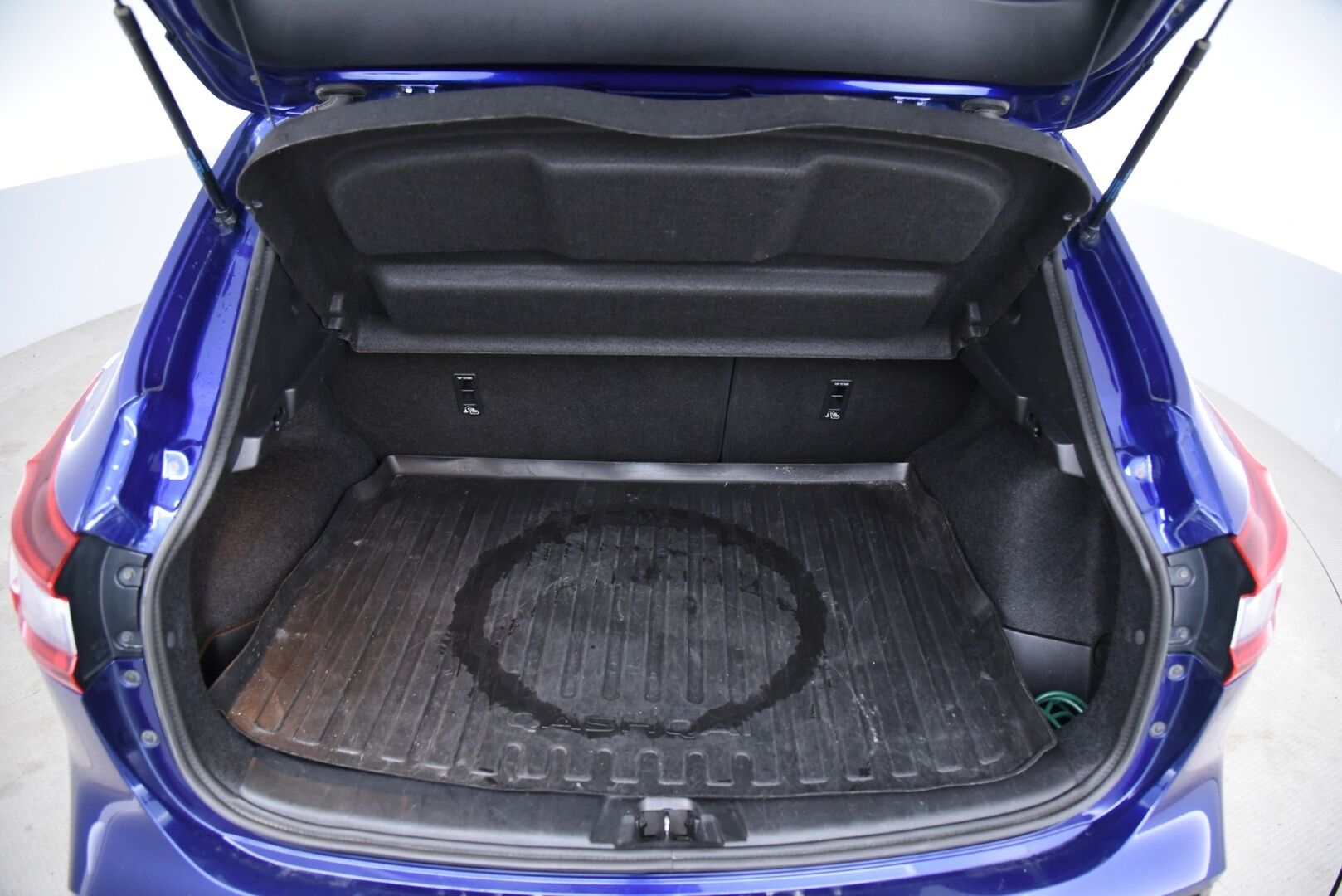 Nissan Qashqai 2020 DIG-T 160 Tekna 2WD DCT MY19-WLTP / Adapt. Vakkari / 1. Om. Suomi-Auto / 360 kamera / Navi - Merkkihuolettu / LED 