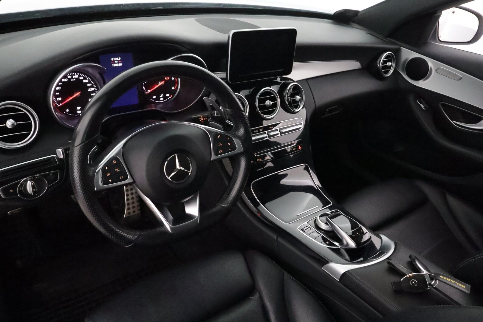 Mercedes-Benz C 2017 220 BlueTec T A Premium Business AMG **Panorama / ILS-LED / P.Kamera / Sporttinahat / Vakkari** - Kahdet Renkaat